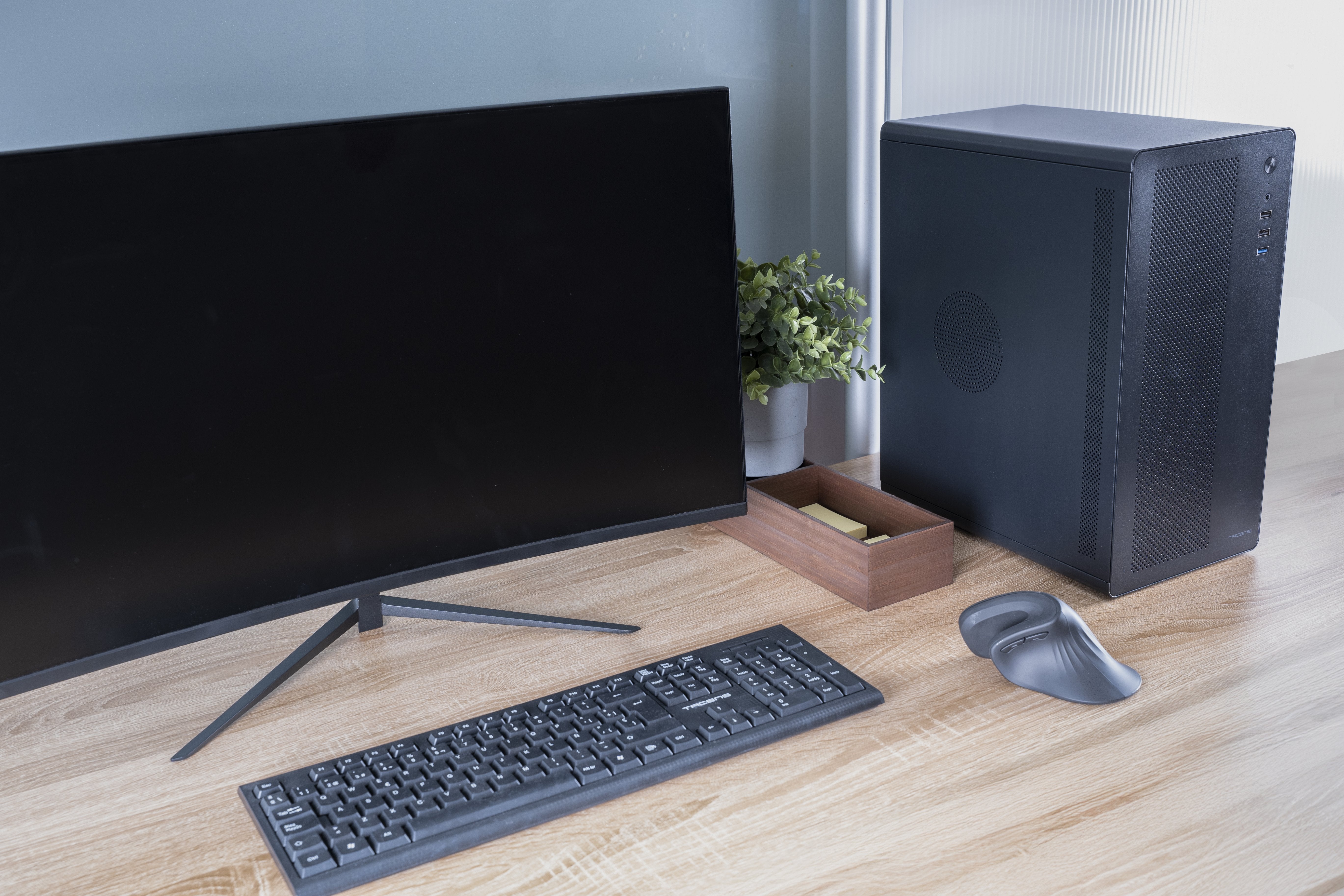 Caja Microatx Aerom Tacens Bahías Int: 1x3'5, 3x2'5/ 1xusb3.0, 2xusb2.0/ Audio In-Out