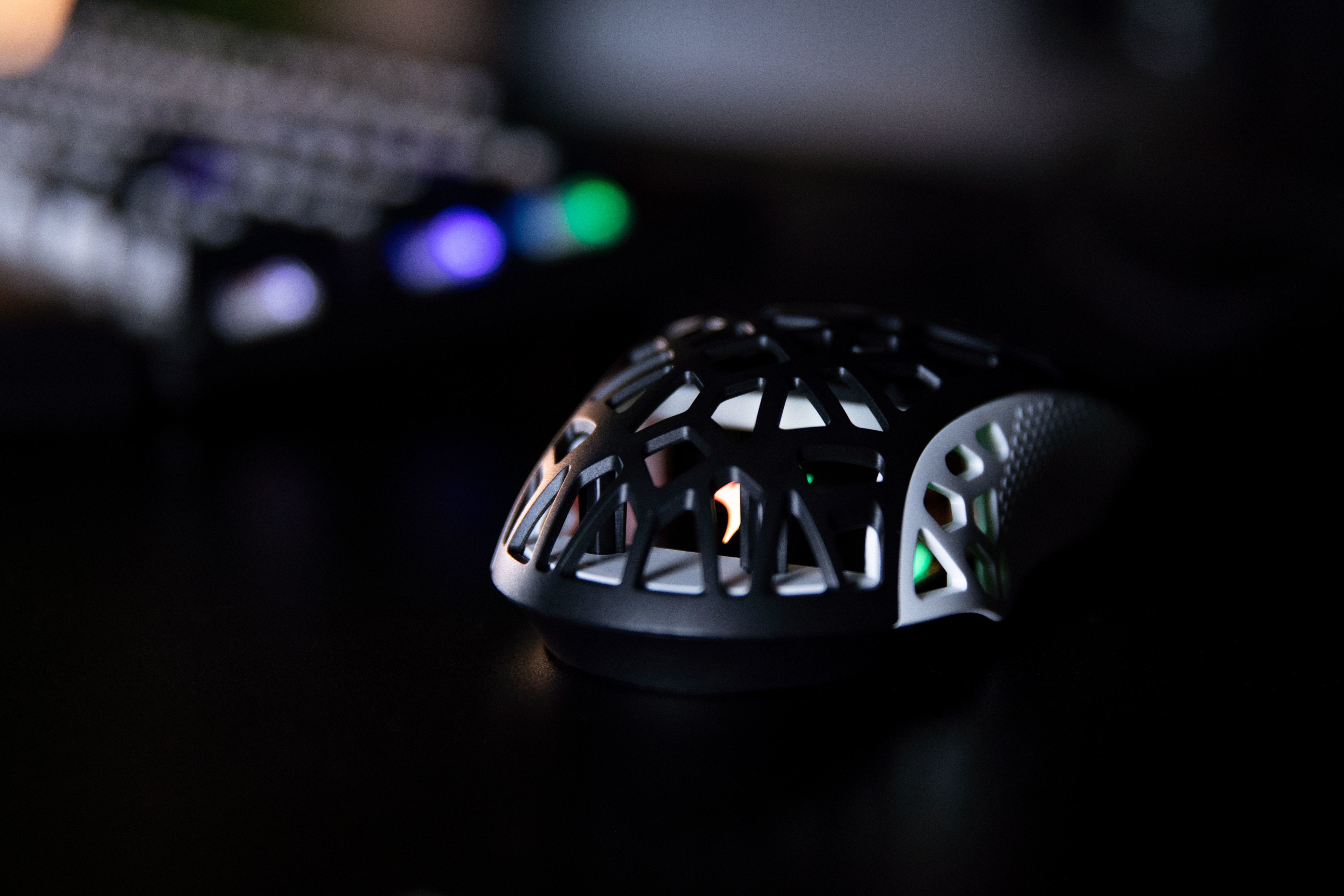 Ratón Gaming Konix Magic The Gathering Ultra Light 10.000dpi  1000hz Led