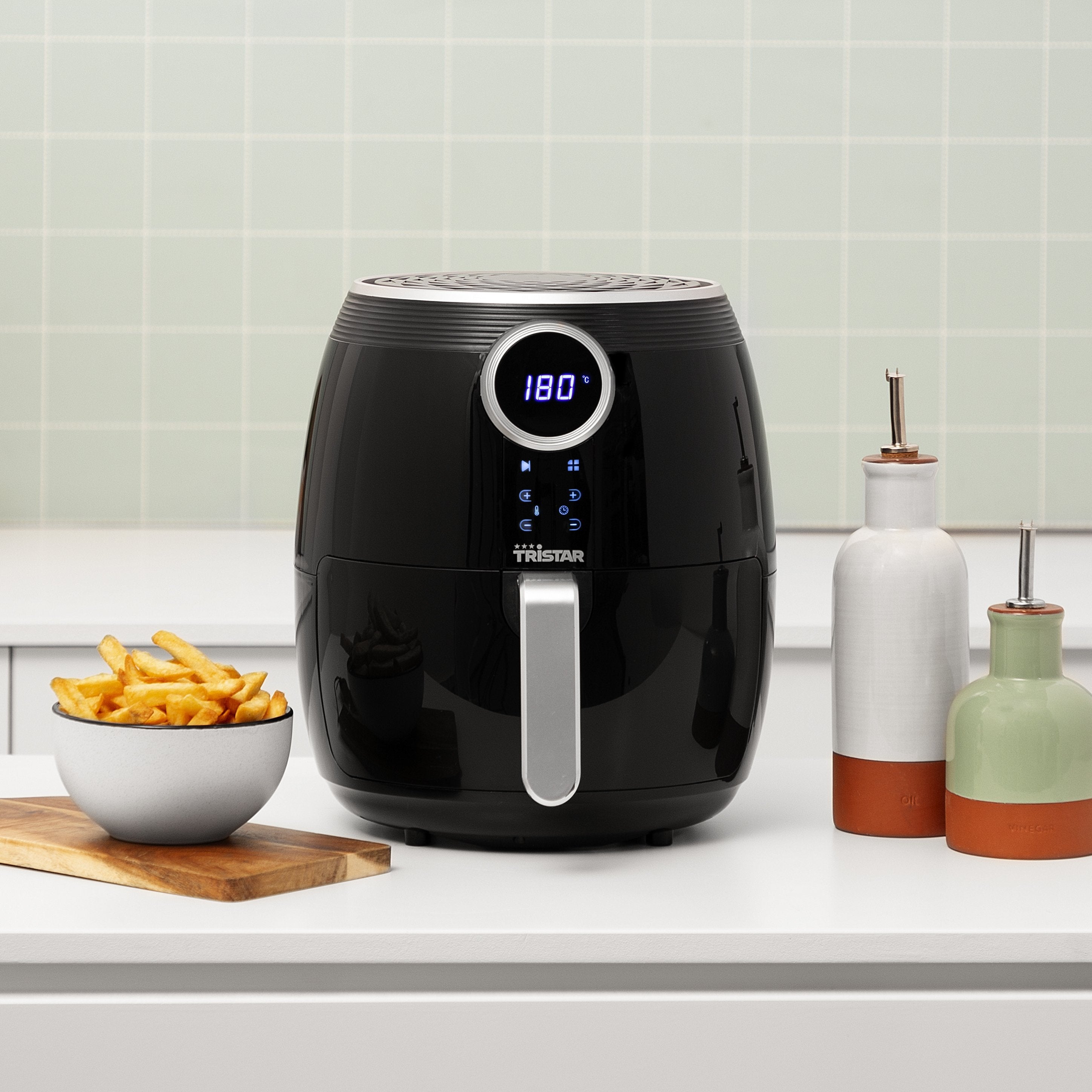 Freidora Por Aire Sin Aceite Tristar Crispy Fryer Fr-6956 1500w Capacidad 4.5l