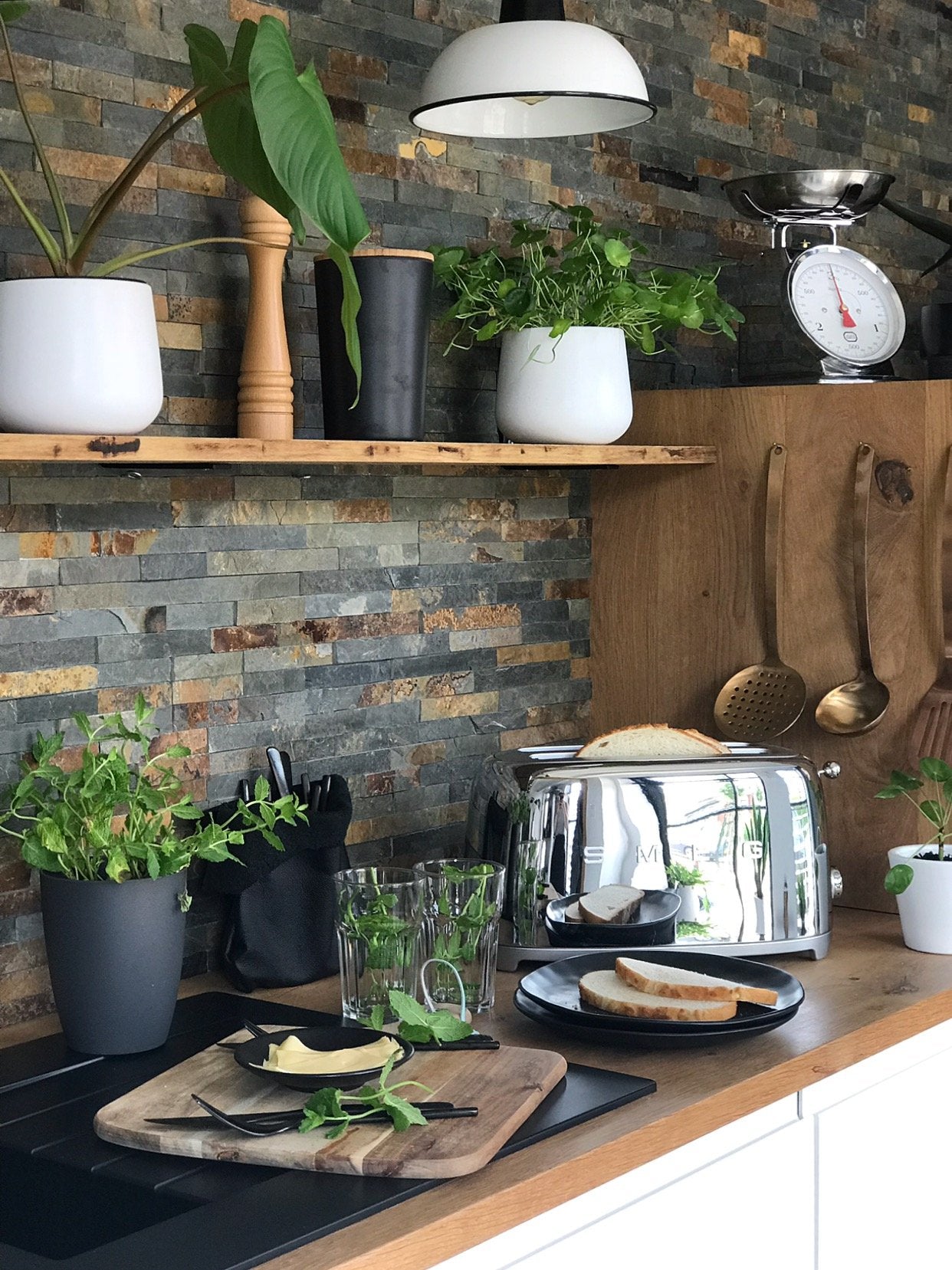 EAN 8017709190835 - Smeg TSF02SSEU tostadora 6 4 rebanada(s) 1500 W Cromo imagen 7