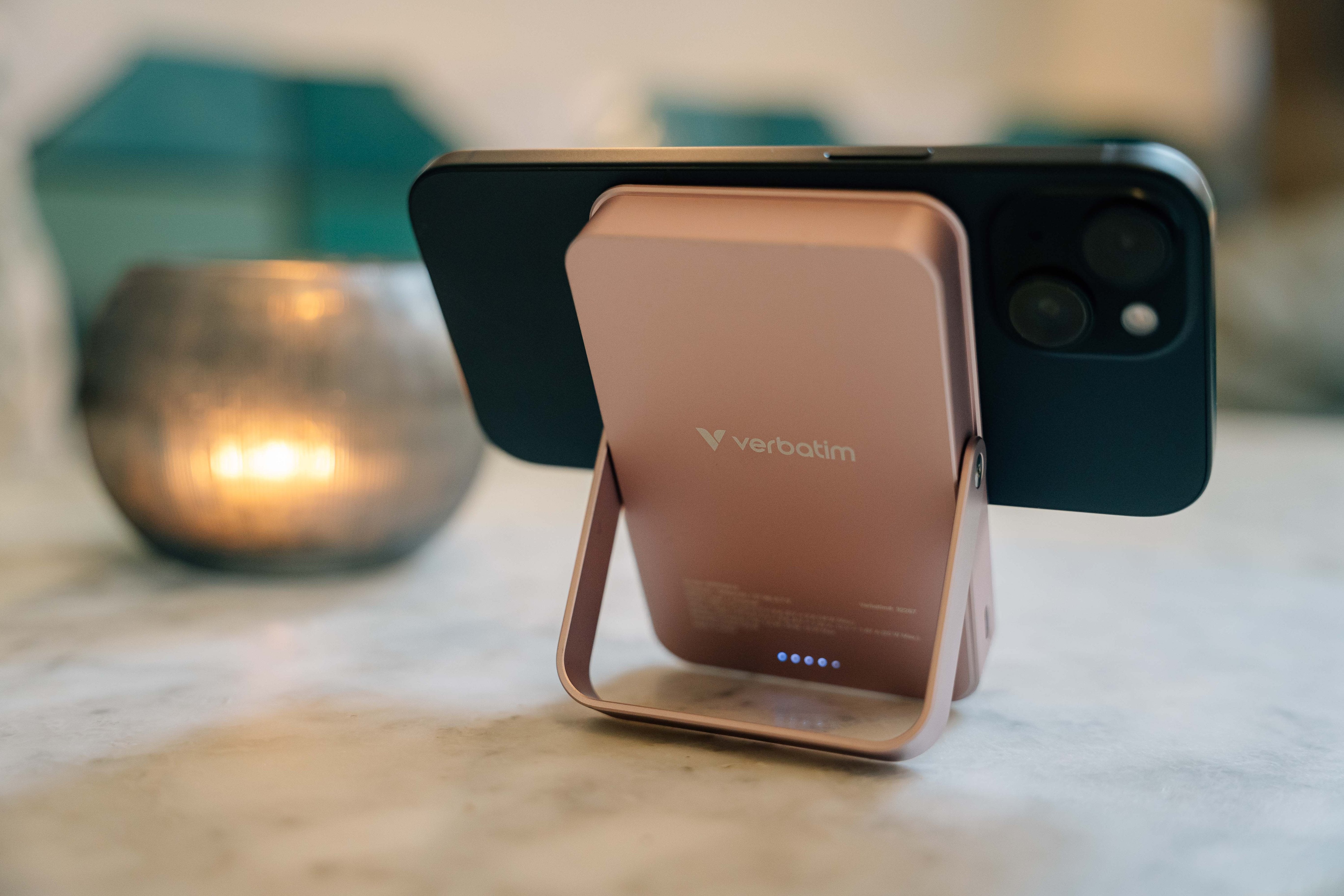 Verbatim Power Bank Mit Standfuss Mag.Wireless 10000ma Schw. 32264