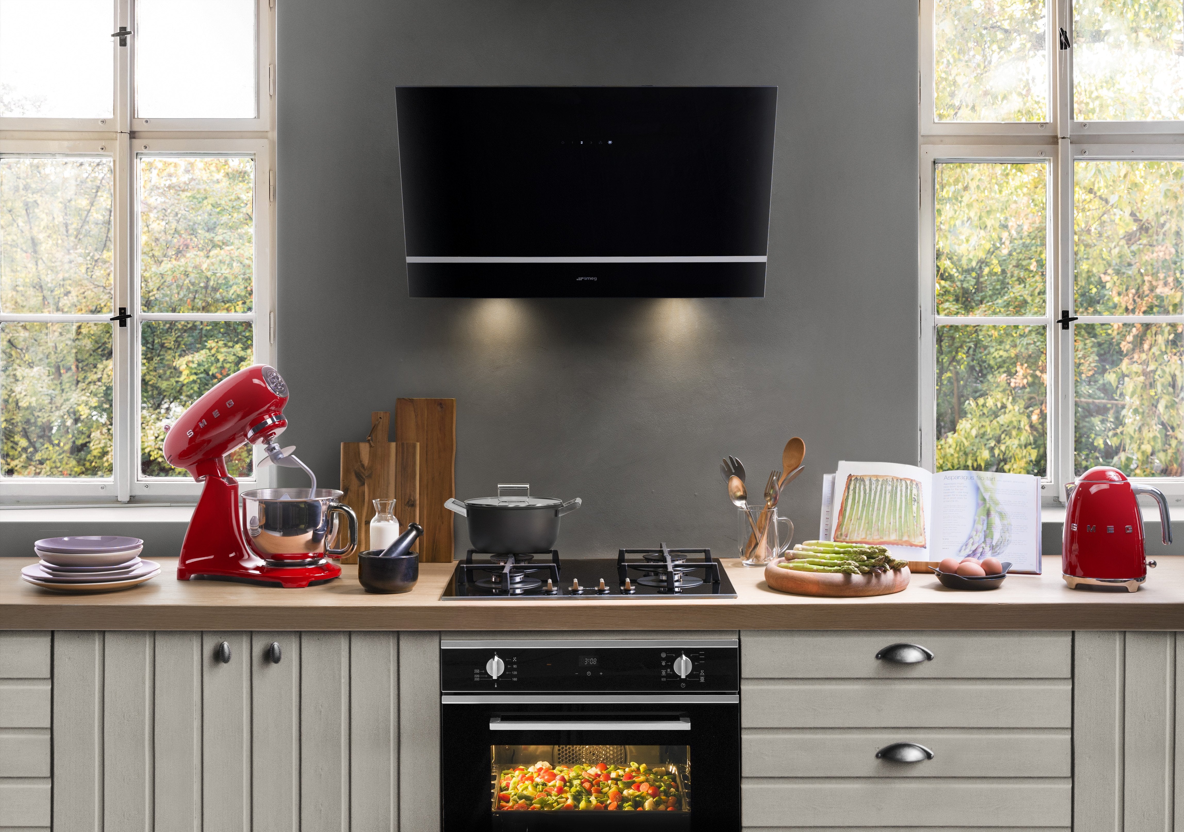 EAN 8017709228095 - Smeg KLF03RDEU tetera eléctrica 1,7 L 2400 W Rojo imagen 11