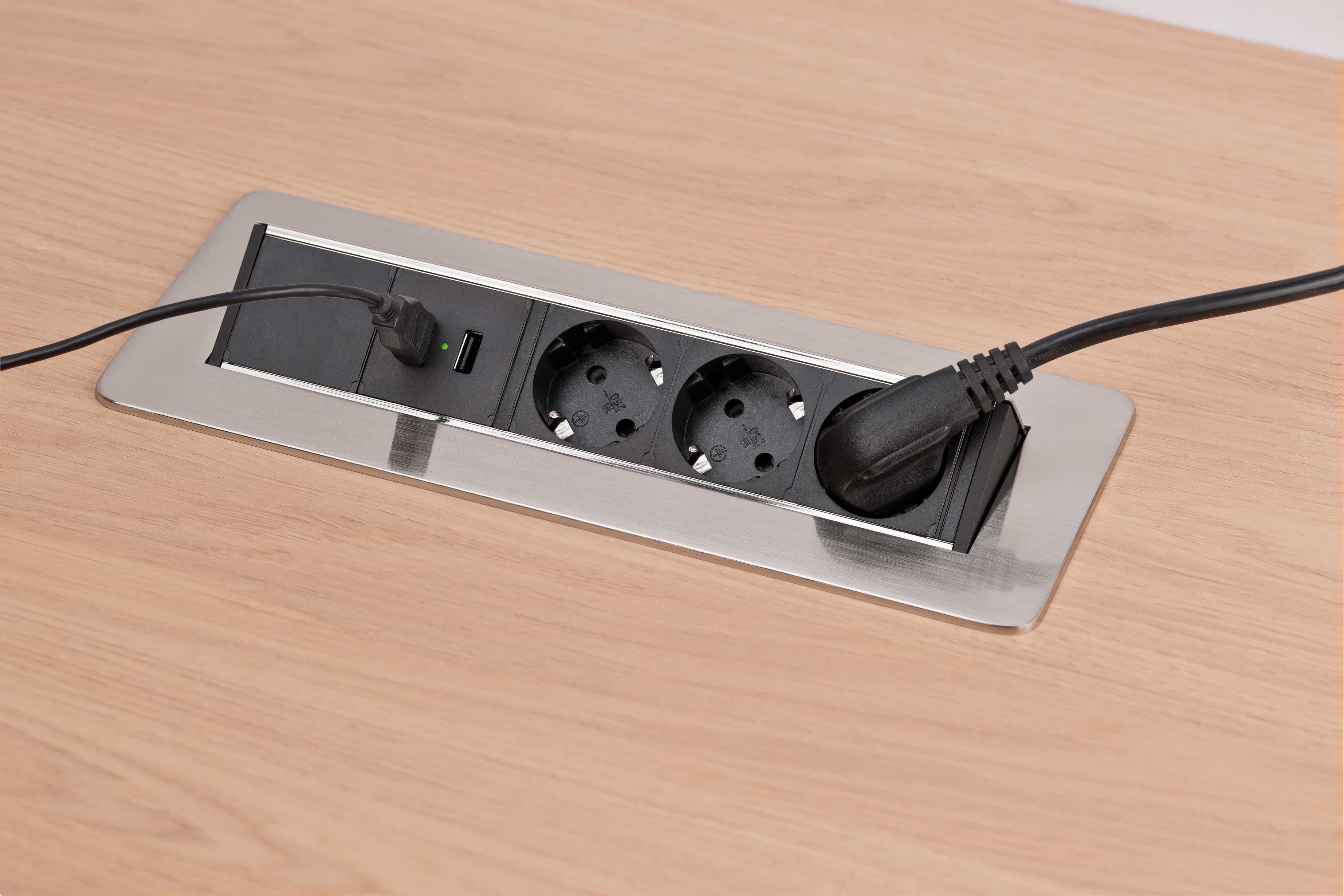 Brennenstuhl Indesk Regleta De Escritorio De 3 Salidas + 2 Usb