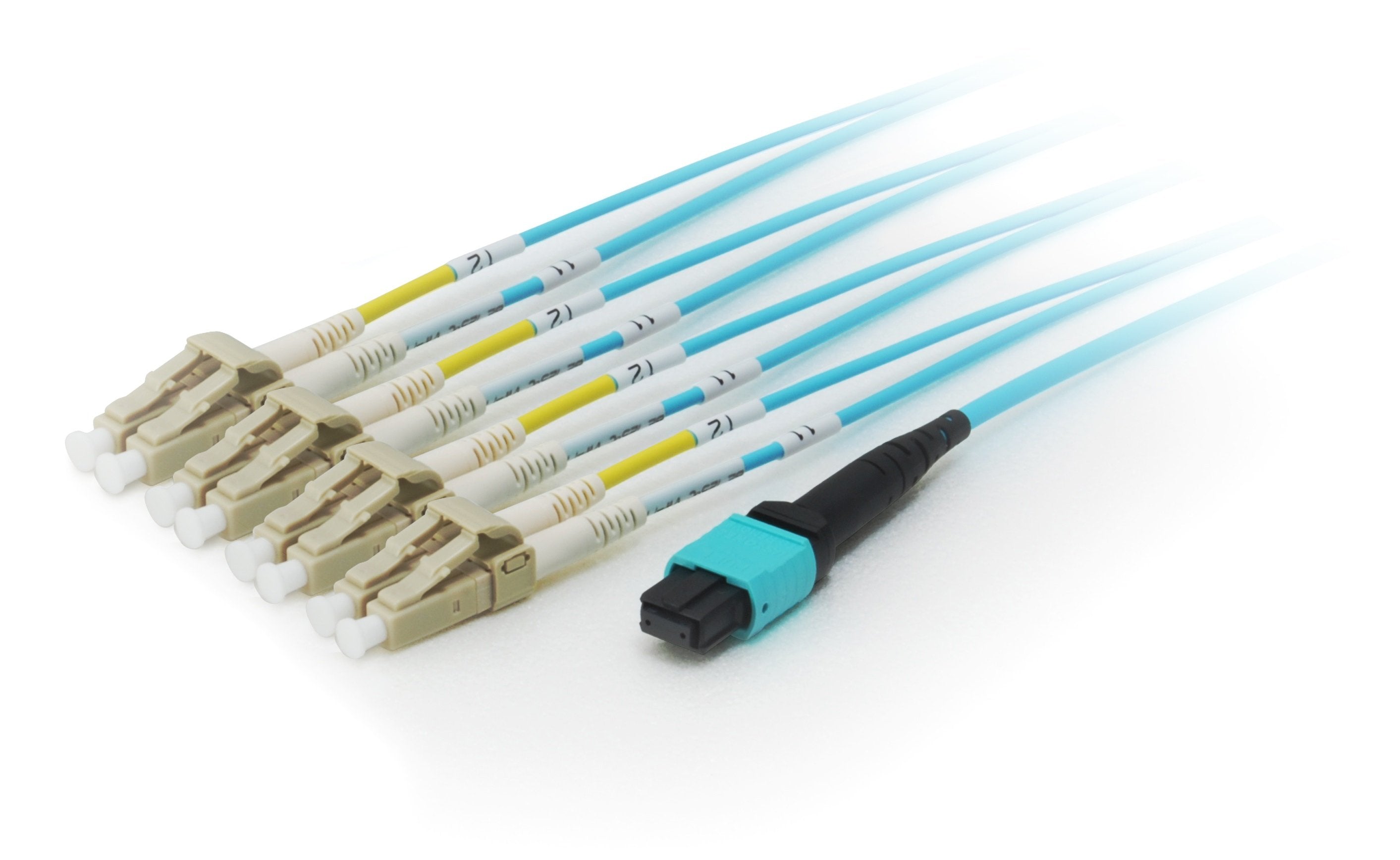 Cable Fibra Optica Trunk  Mtp/Lc  Patch Cord Om4 8 Fribras M/M 3m