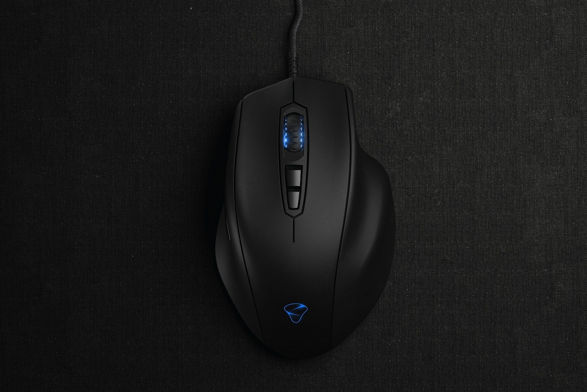 Naos Pro Mouse Right-Hand Usb  Type-A Optical 19000 Dpi
