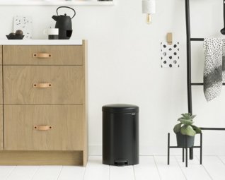 Cubo Pedal Brabantia Newicon 20,0 L Negro Mate