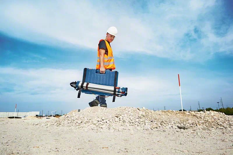 Láser Giratorio Inalámbrico Bosch Professional Grl 600 Chv Professional, 18 Voltios, Con Trípode De Construcción Azul, Batería Procore18v 4,0 Ah, Maletín, Línea Láser Roja 06159940p5