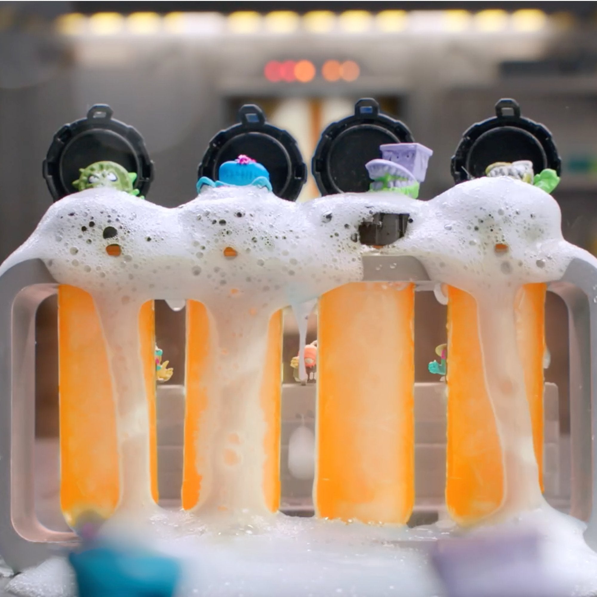 Moose Toys Ltd. Mrbeast Lab Swarms S2 Mega Lab 12 Pack - Sort 4 (Sortierter Artikel) 24752