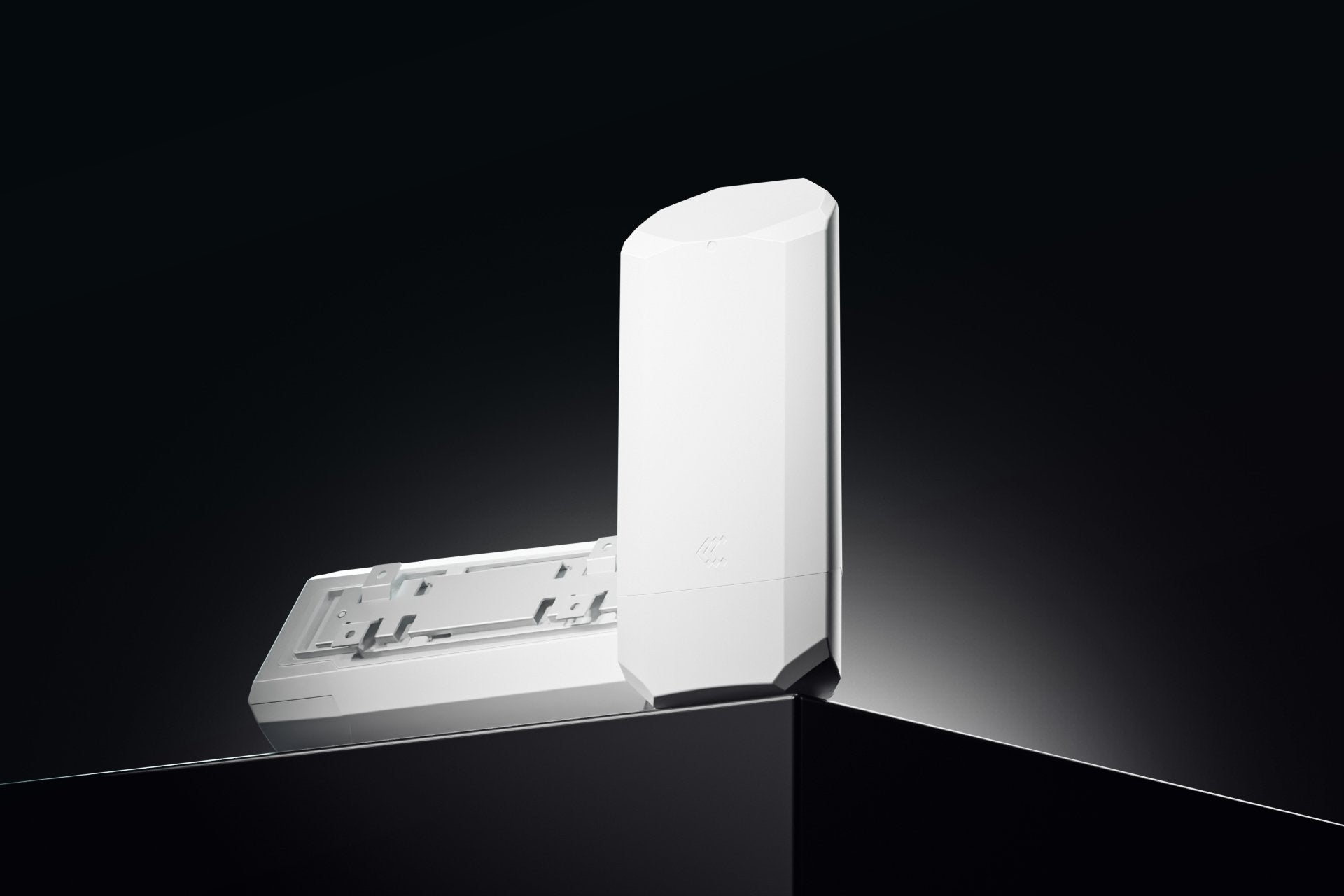 EAN 4779051841486 - Teltonika OTD500100000 router Gigabit Ethernet Blanco imagen 4