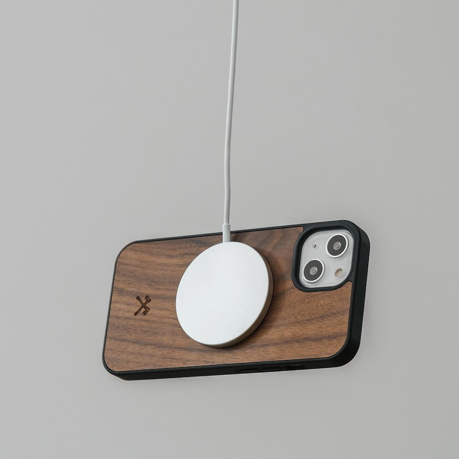 Woodcessories Bumper Magsafe Funda Paraiphone 14 Plus  17 Cm (6.68") Nuez