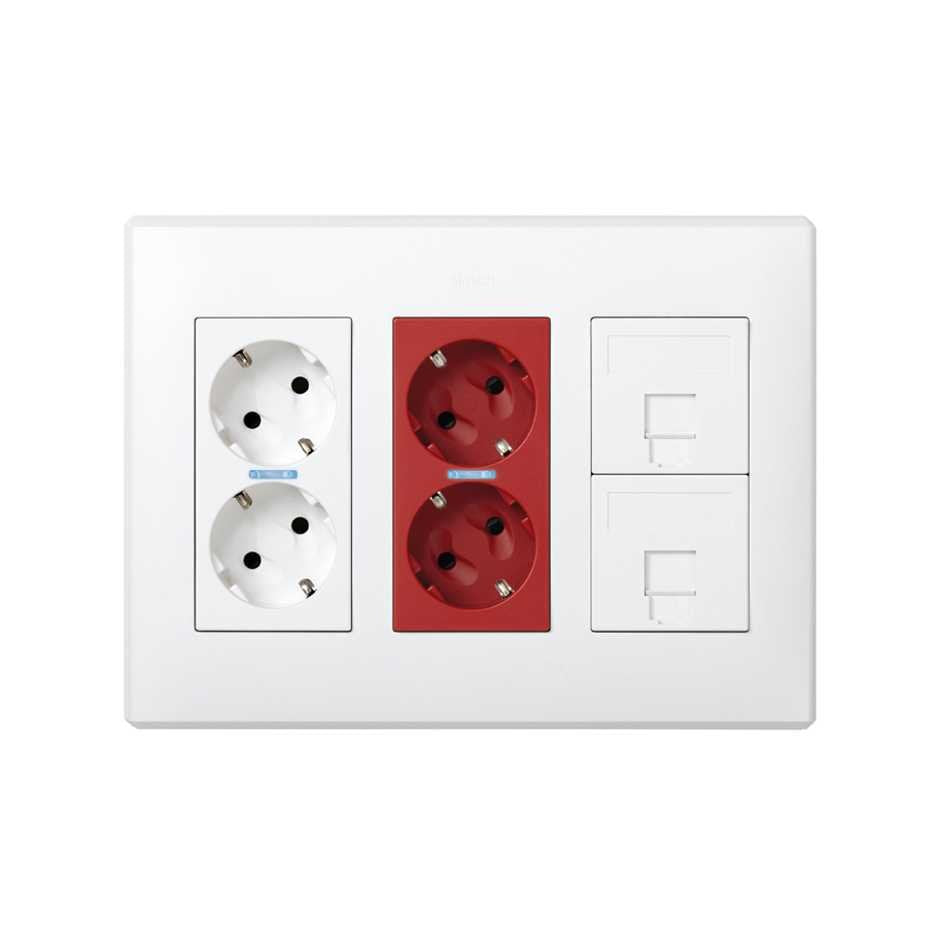 Caja Con 2 Schukos Blancos + 2 Schukos Rojos + 2 Rj45 500 Cima Superficie O Empotrar Blanca