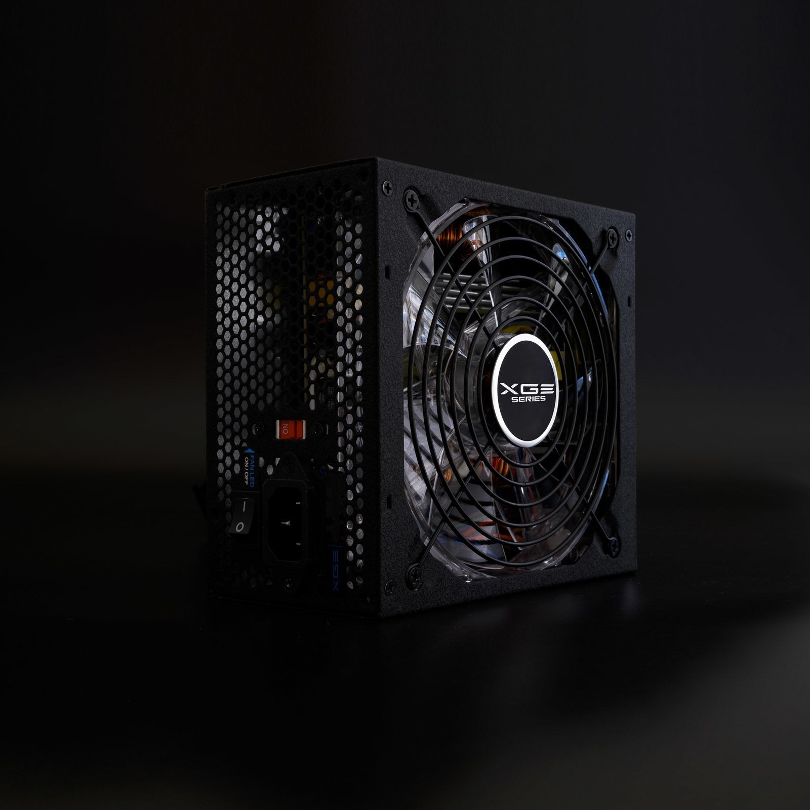 Tooq Xge Ii Fuente De Alimentacion Gaming 700w Atx 2.3 12v - Pfc Activo - Certificacion 80 Plus Bronze - Ventilador