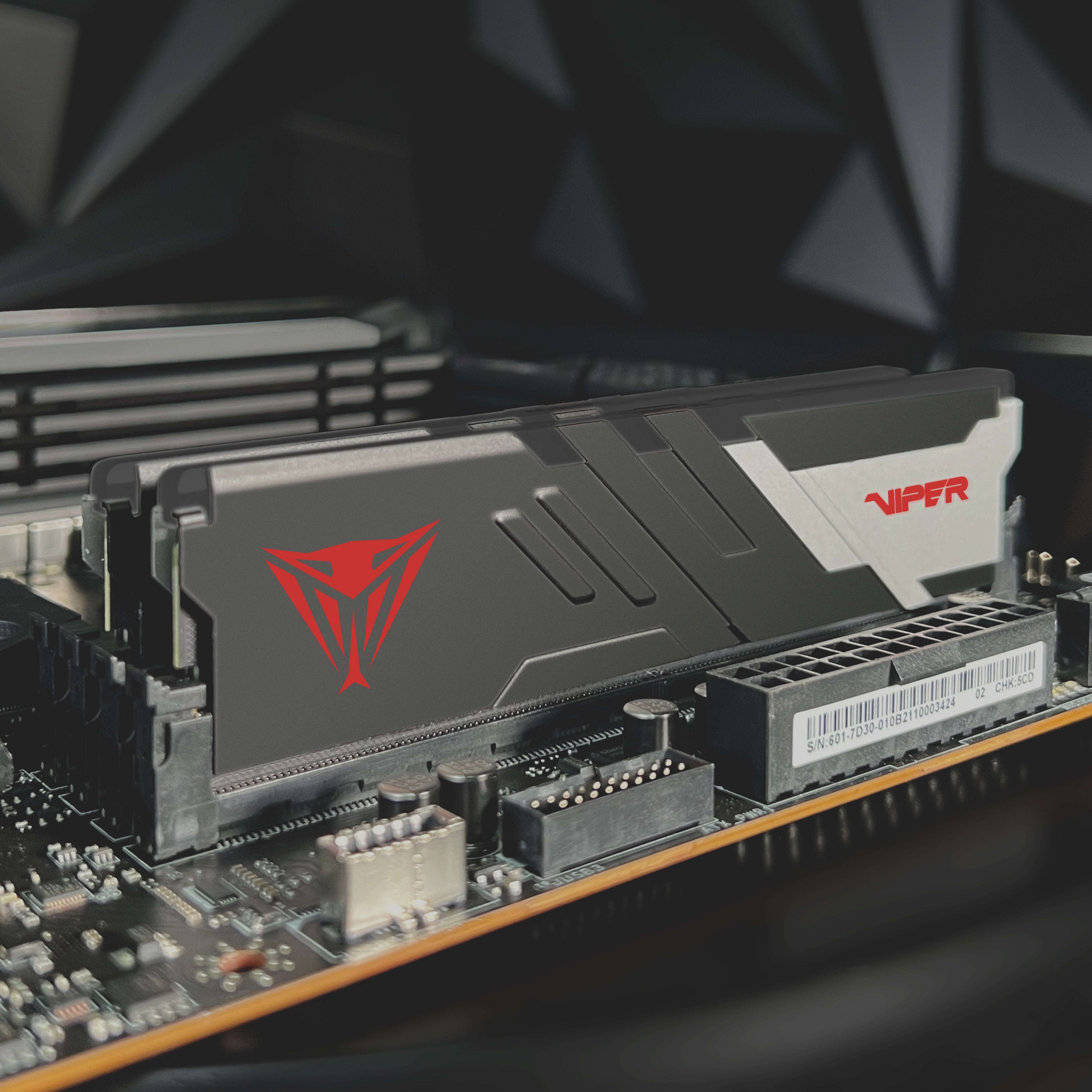 EAN 4711378423693 - Patriot Memory Viper Venom PVV564G560C40K módulo de memoria 64 GB 2 x 32 GB DDR5 288-pin DIMM imagen 16