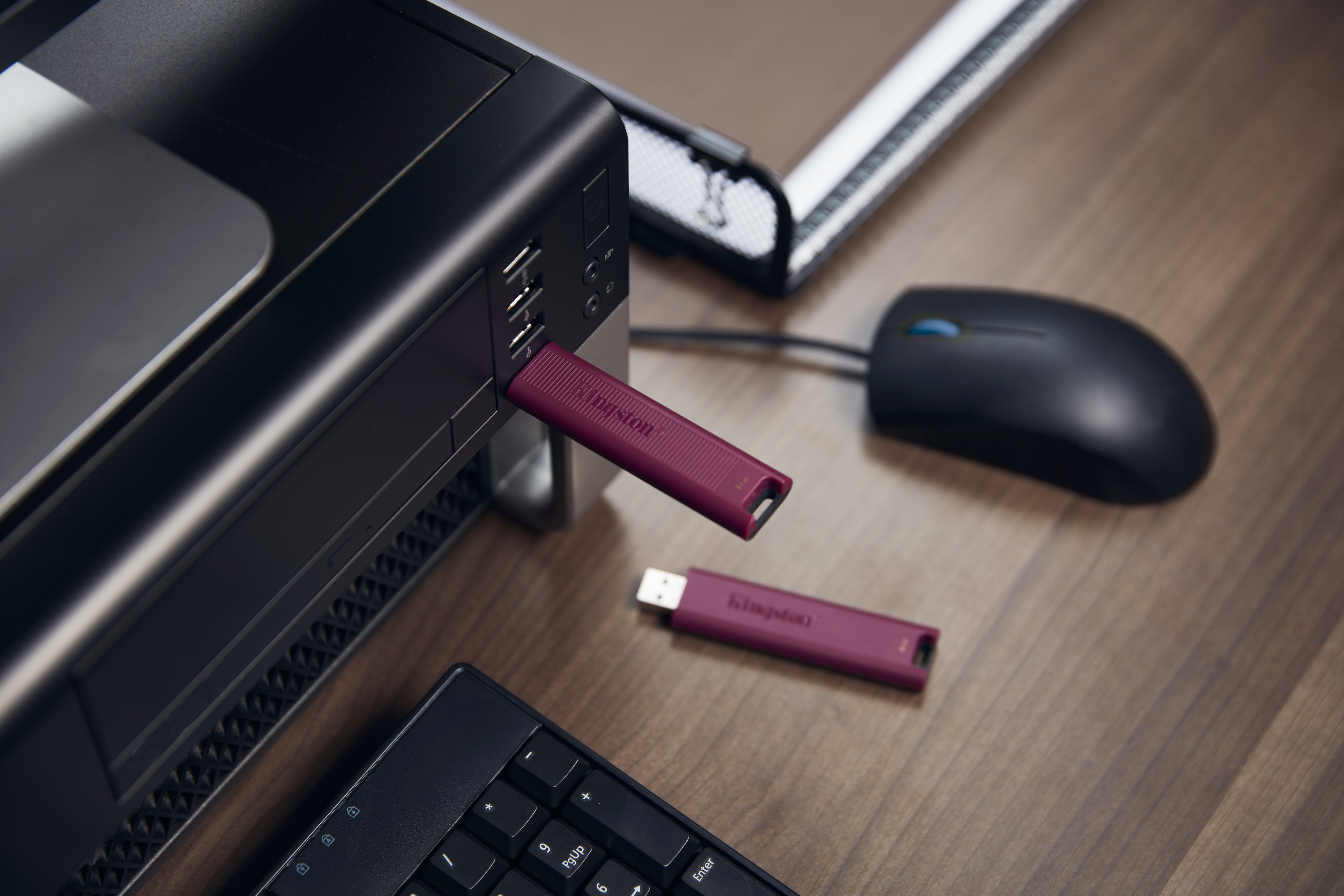 EAN 0740617328295 - Kingston Technology DataTraveler Max unidad flash USB USB tipo A 3.2 Gen 2 (3.1 Gen 2) Rojo imagen 13