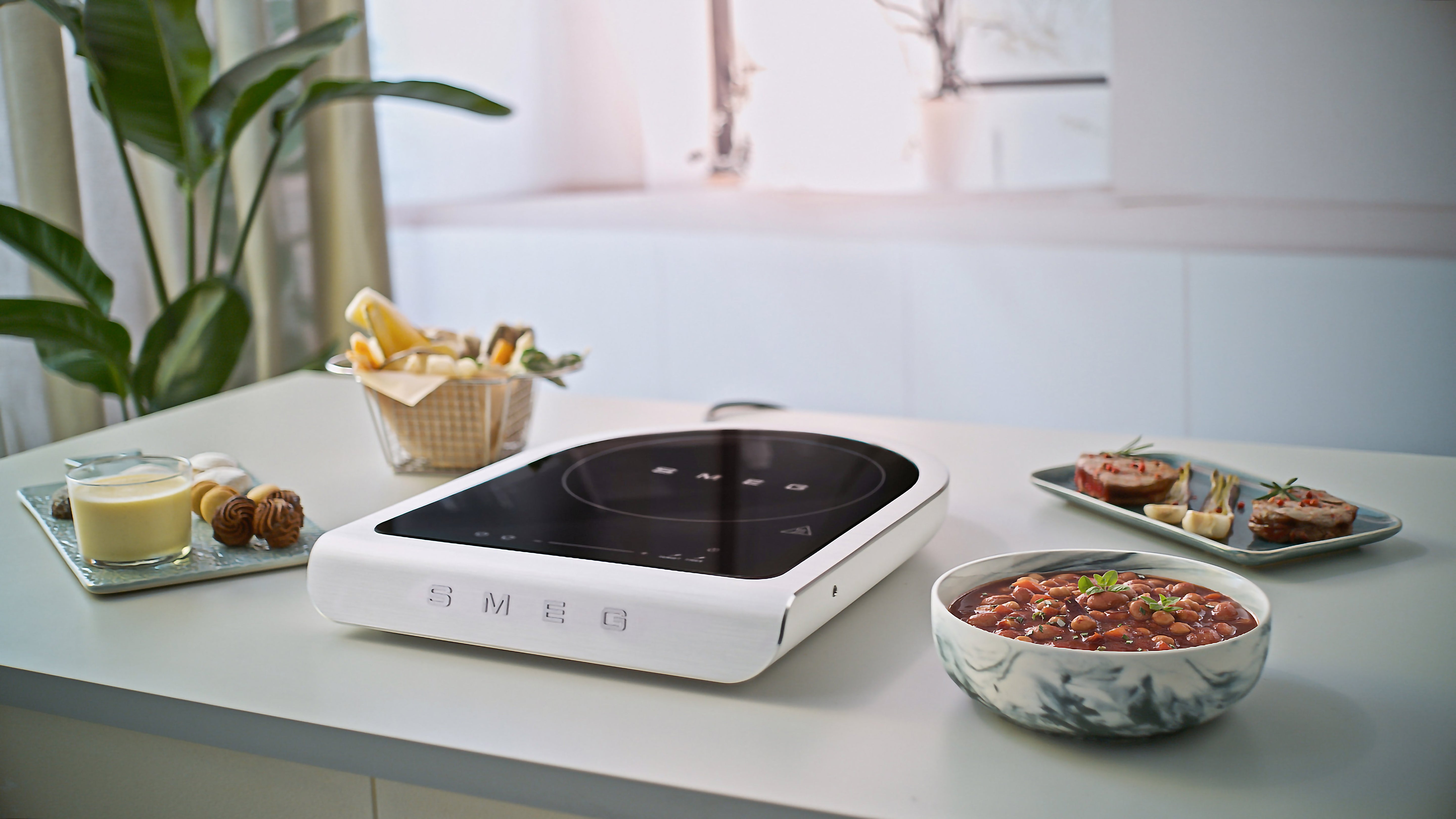 EAN 8017709329433 - Smeg PIC01WHMEU hobs Blanco Encimera Con placa de inducción 1 zona(s) imagen 25