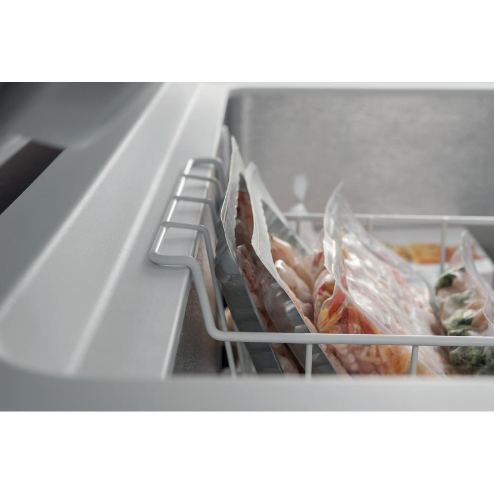 EAN 8003437168222 - Whirlpool WHE 4602 Arcón congelador Independiente 437 L Blanco imagen 4