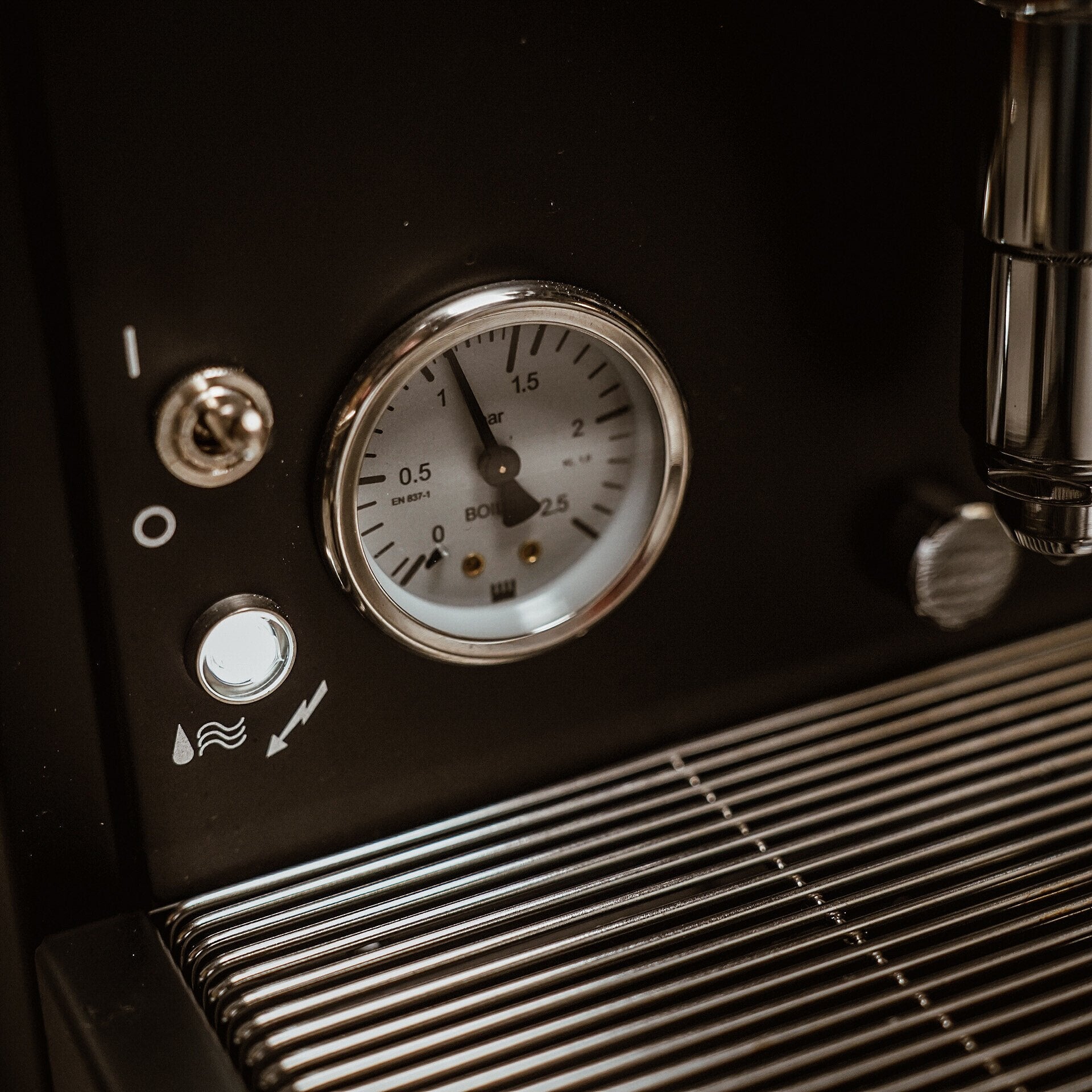 La Pavoni New Cellini Classic Nera