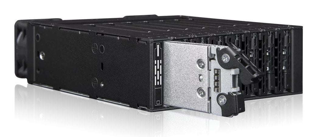 EAN 4713227445955 - Icy Dock ToughArmor MB873MP-B V2 Caja externa para unidad de estado sólido (SSD) Negro 5.25" imagen 5