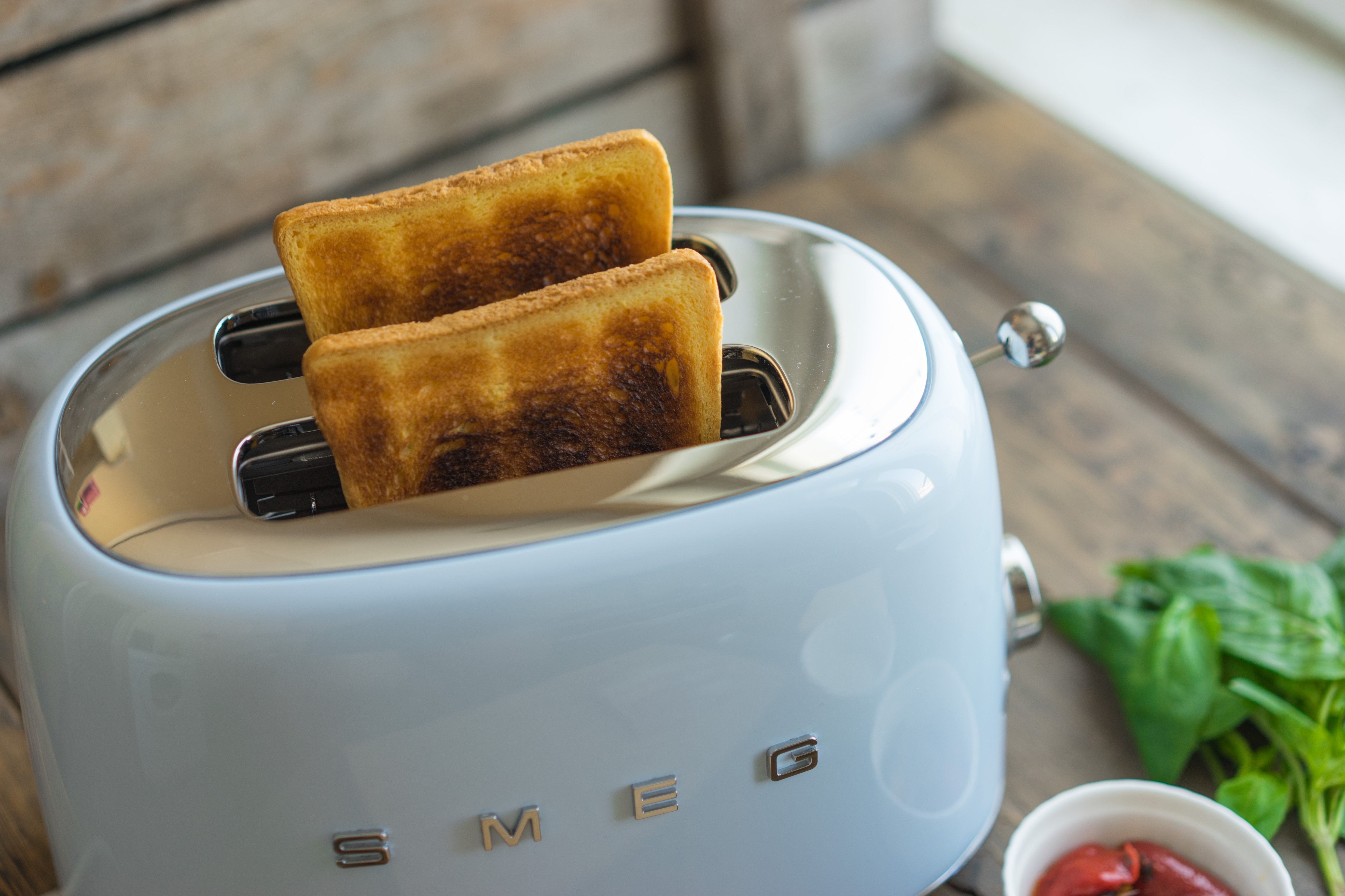 EAN 8017709189099 - Smeg TSF01PBEU tostadora 6 2 rebanada(s) 950 W Azul imagen 45