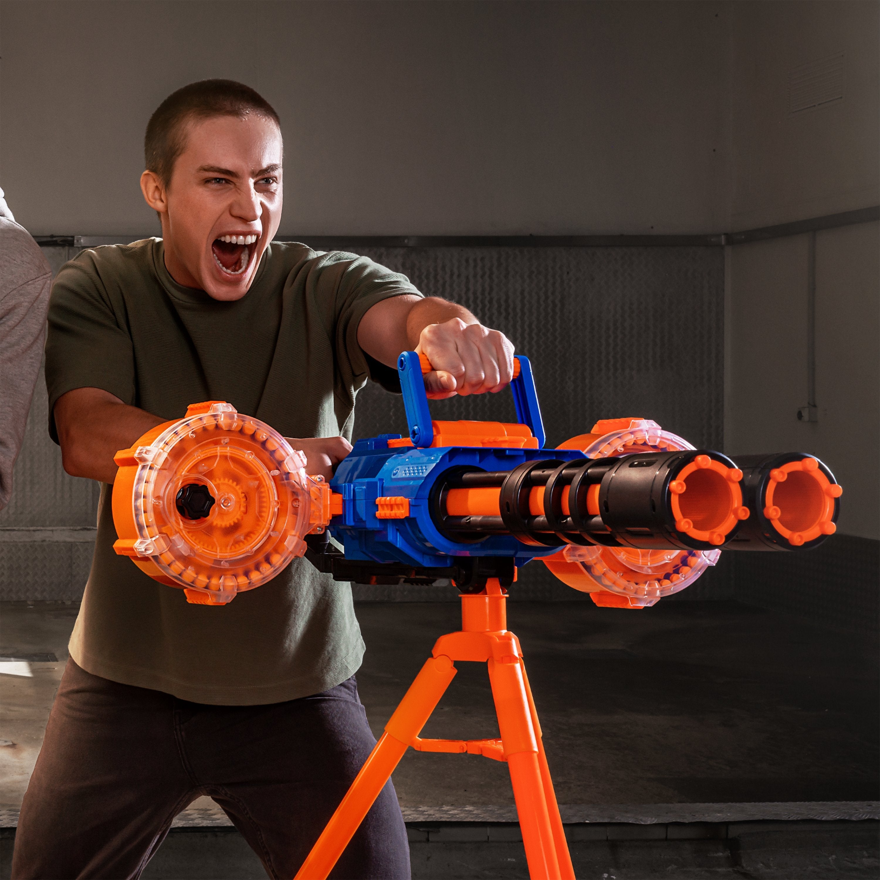 Zuru Insanity Motorized Dart Storm Blaster 36918