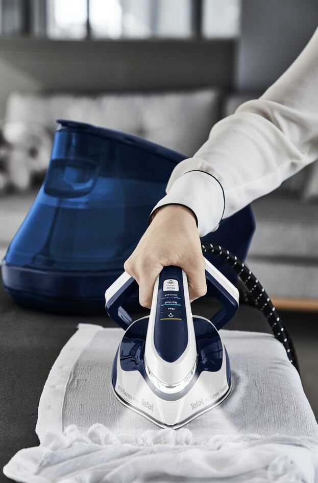 EAN 3121040082331 - Tefal Pro Express Vision GV9812 3000 W 1,1 L Durilium AirGlide Autoclean soleplate Azul, Blanco imagen 12