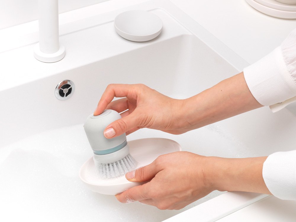 Cepillo Dispensador De Jabon Brabantia Gris Claro