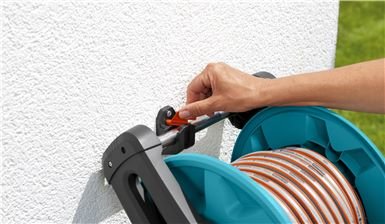 Gardena 8009-20 Carrete De Manguera De Jardín Carrete De Pared Manual Negro, Verde