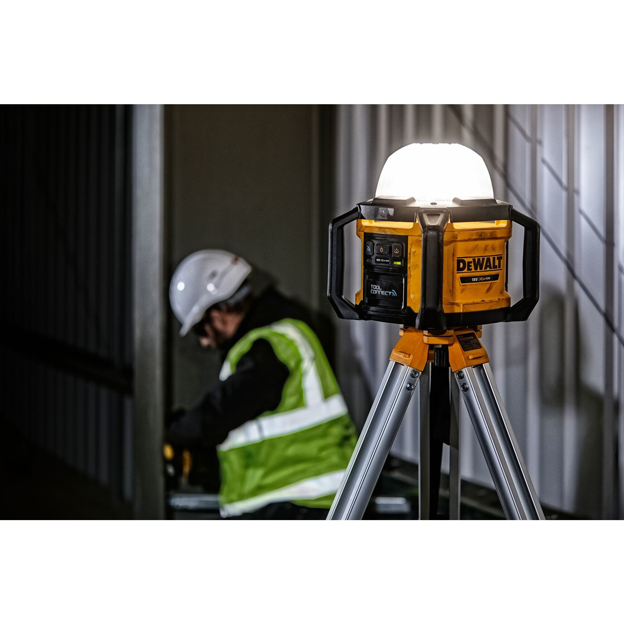 Foco De Construcción Dewalt Dcl074