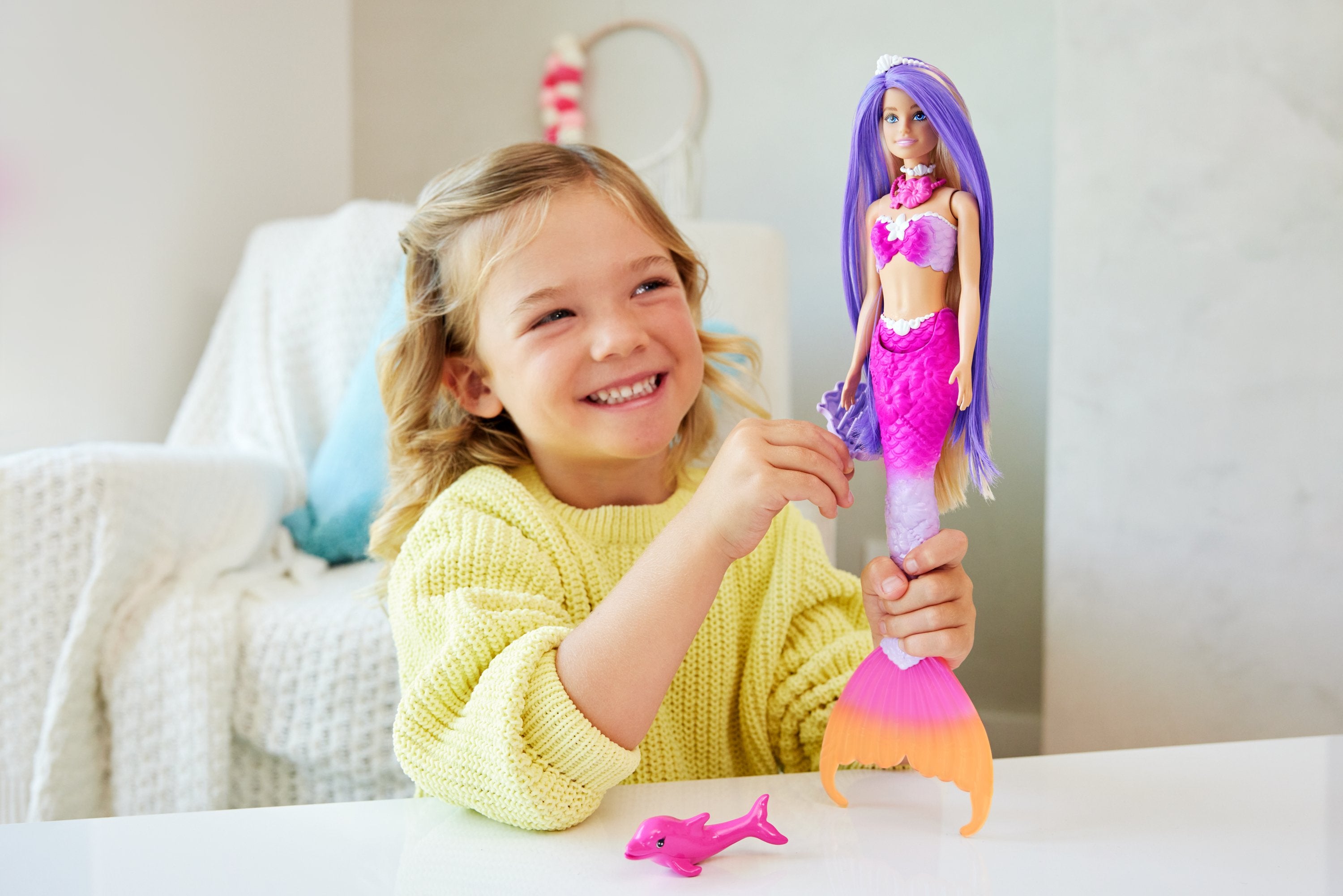 EAN 0194735183630 - Barbie A Touch of Magic HRP97 muñeca imagen 4