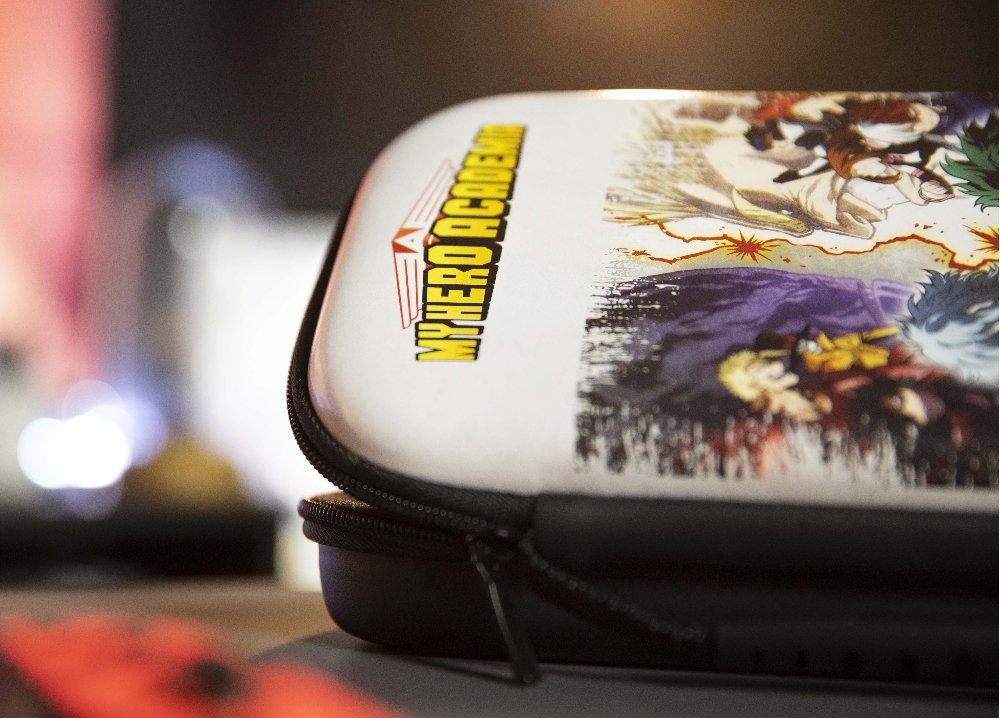 Funda Para Nintendo Switch Konix My Hero Academia Héroes Contra Villanos