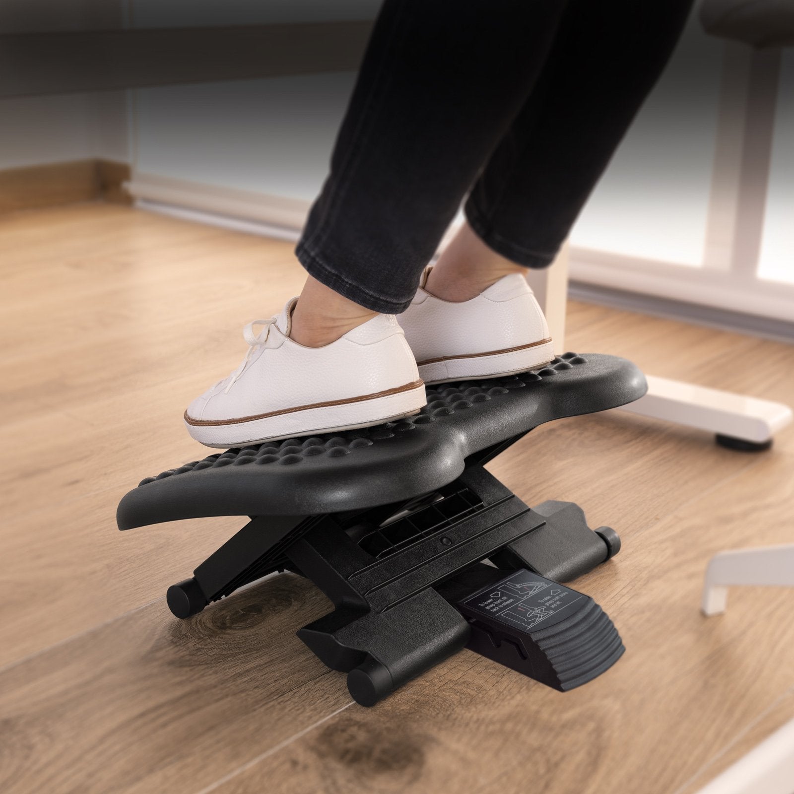 EAN 8433281012776 - TooQ TQFR0603-B soporte para el apoyo de pies imagen 6