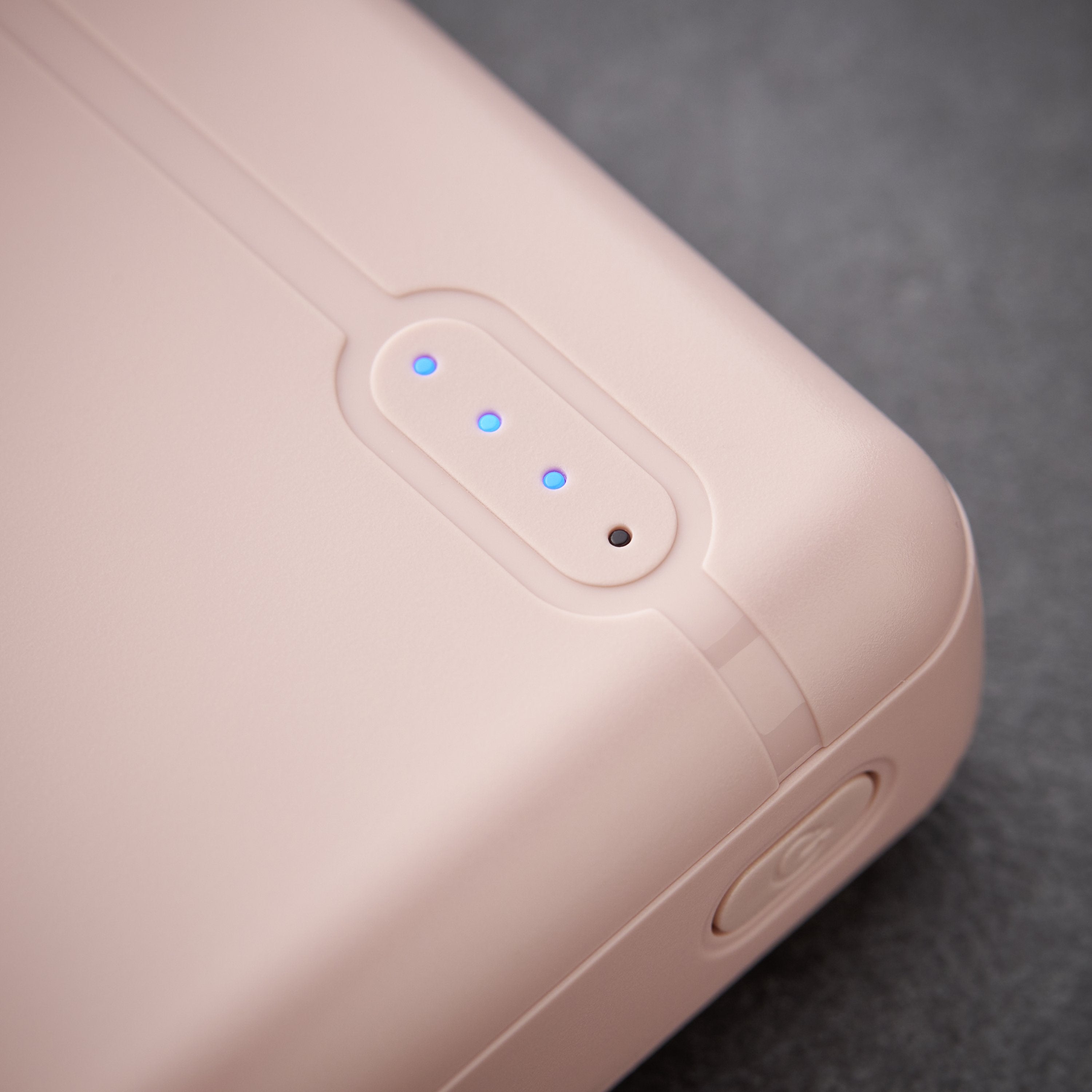 EAN 4034303028467 - Intenso XS10000 Polímero de litio 10000 mAh Rosa imagen 9