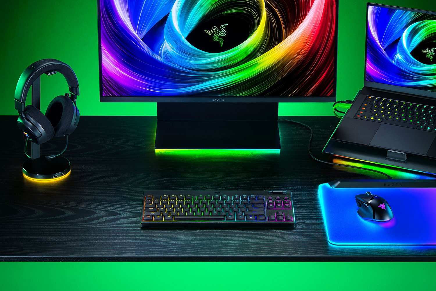EAN 8887910073773 - Razer BlackWidow V4 Low-Profile Tenkeyless HyperSpeed teclado Juego USB + RF Wireless + Bluetooth QWERTY  imagen 2