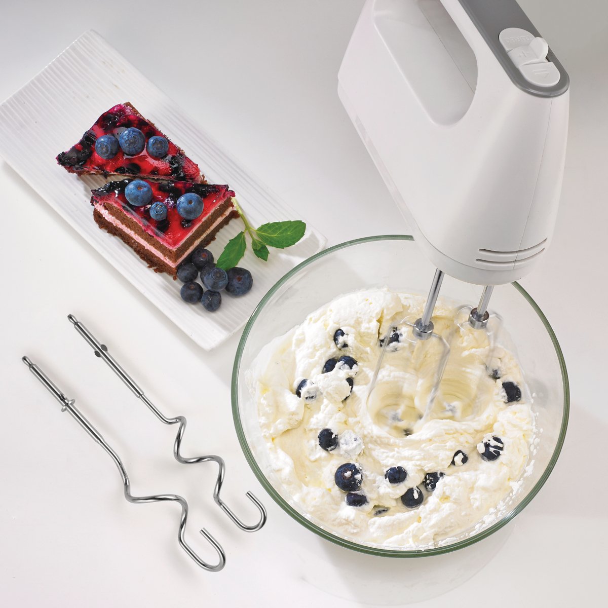 Gorenje M420cw Mixer, Hand, Power 450 W, 5 Speeds, White