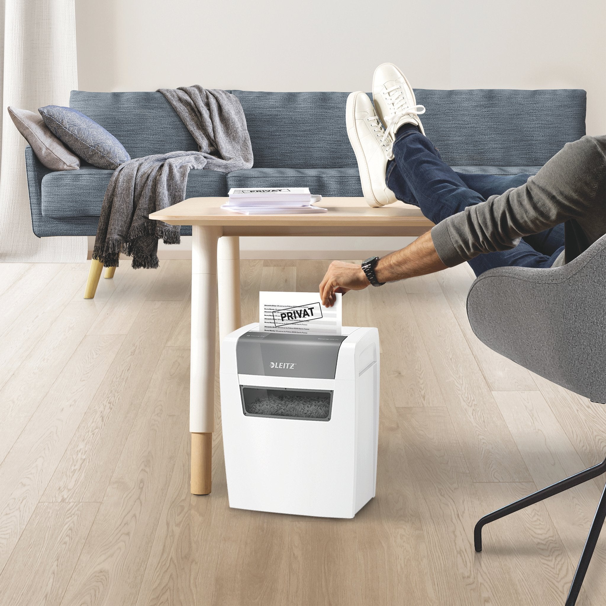 Trituradora Leitz Iq Home, P4, 6 Hojas, Cesta 15 L