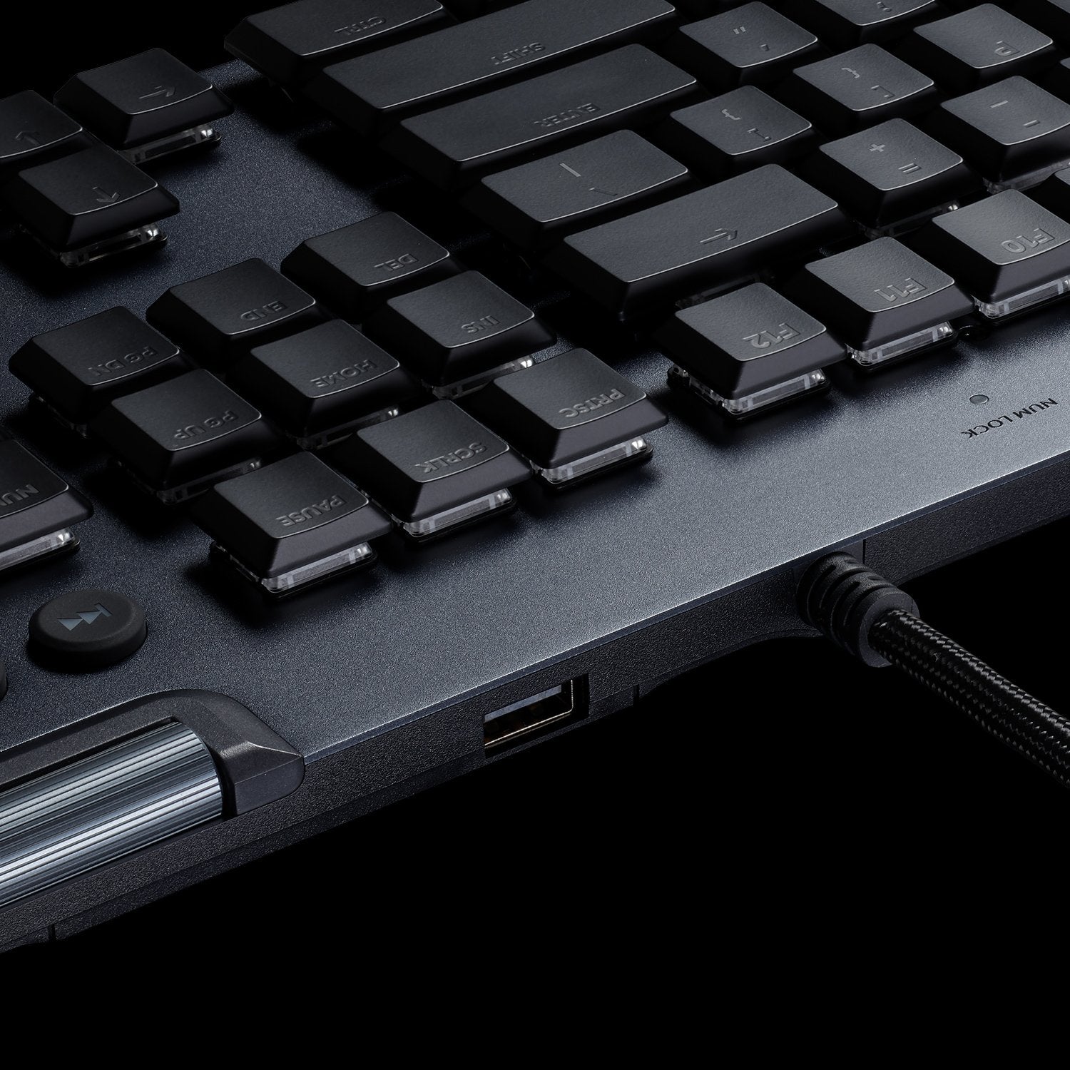 EAN 5099206080812 - Logitech G G815 teclado Juego USB QWERTY Internacional de EE.UU. Negro imagen 6