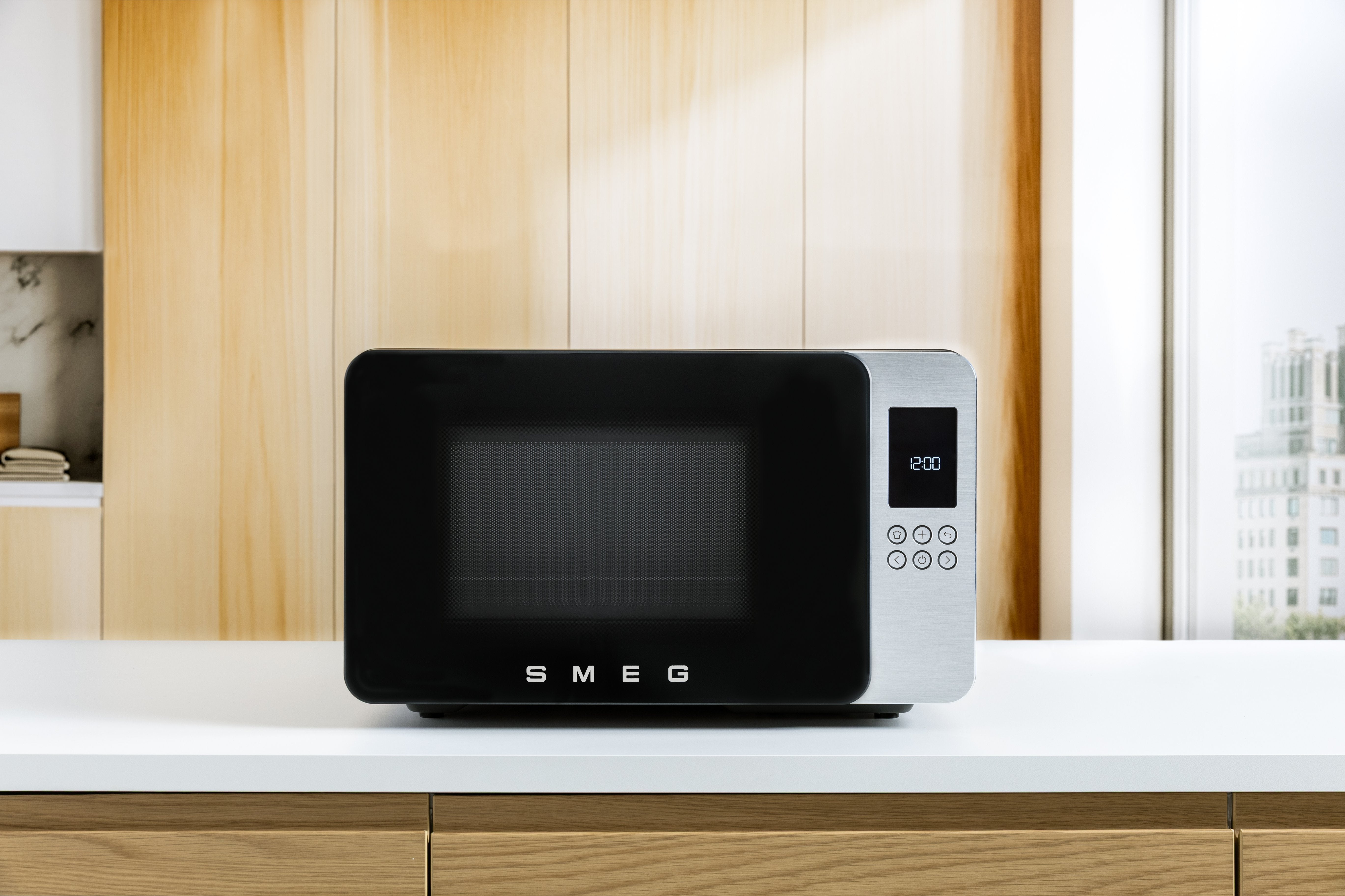 Smeg Mikrowelle M. Grill Moc01blmeu , Negro