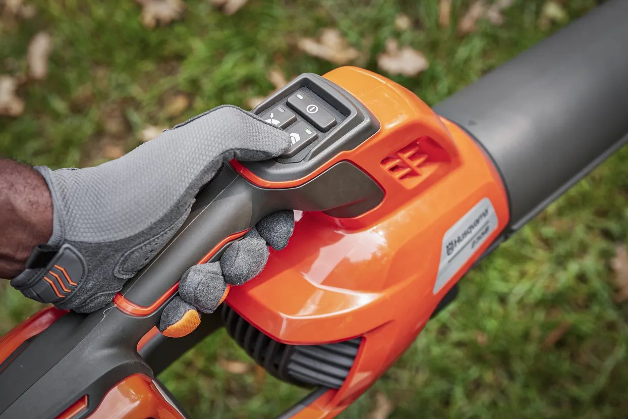 Cordless Leaf Blower Husqvarna 230ib