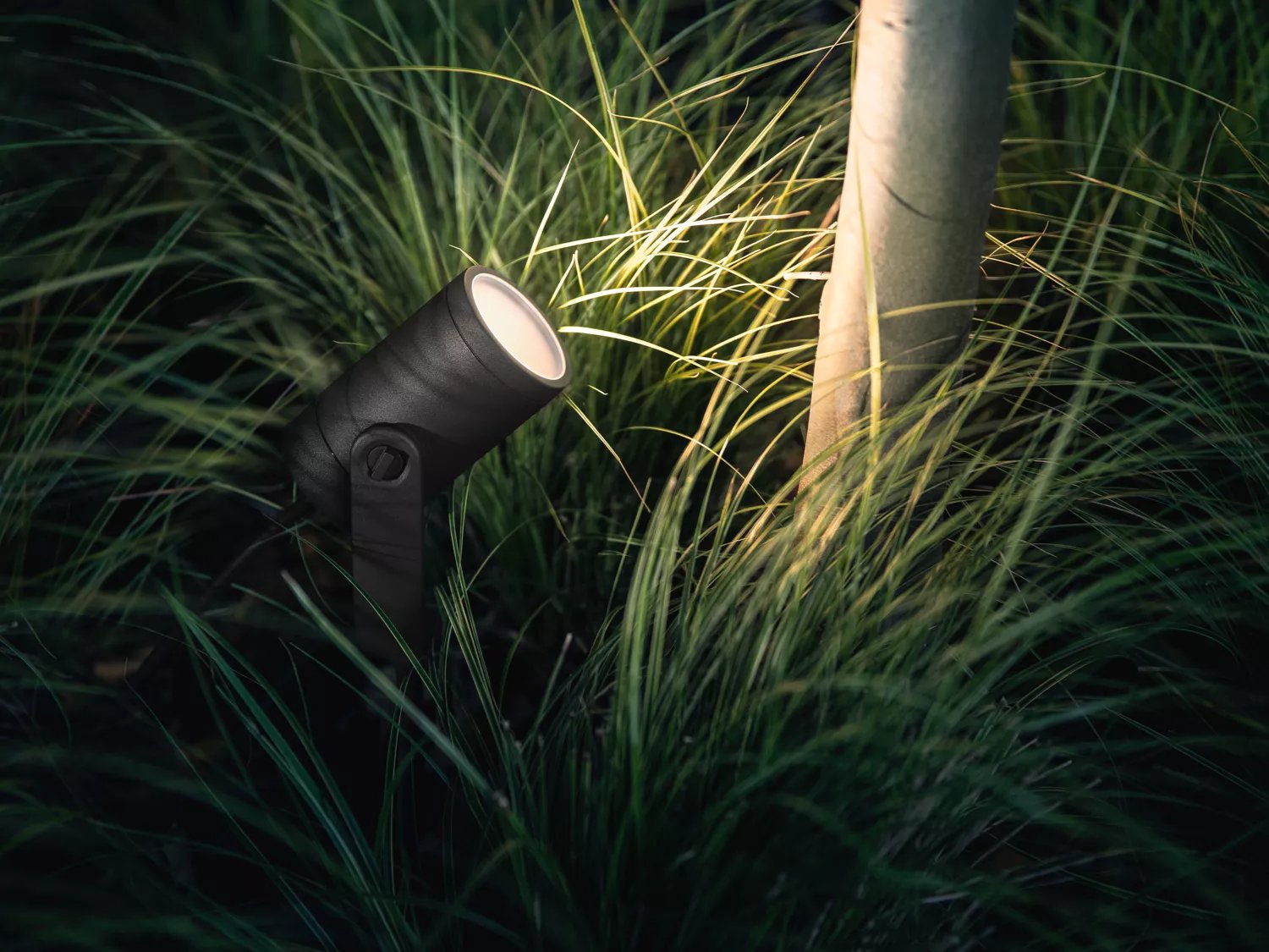 Foco - Philips Hue Lily, 3 Focos, Inteligentes, Exterior, Led, Luz Blanca Y Color, Domótica