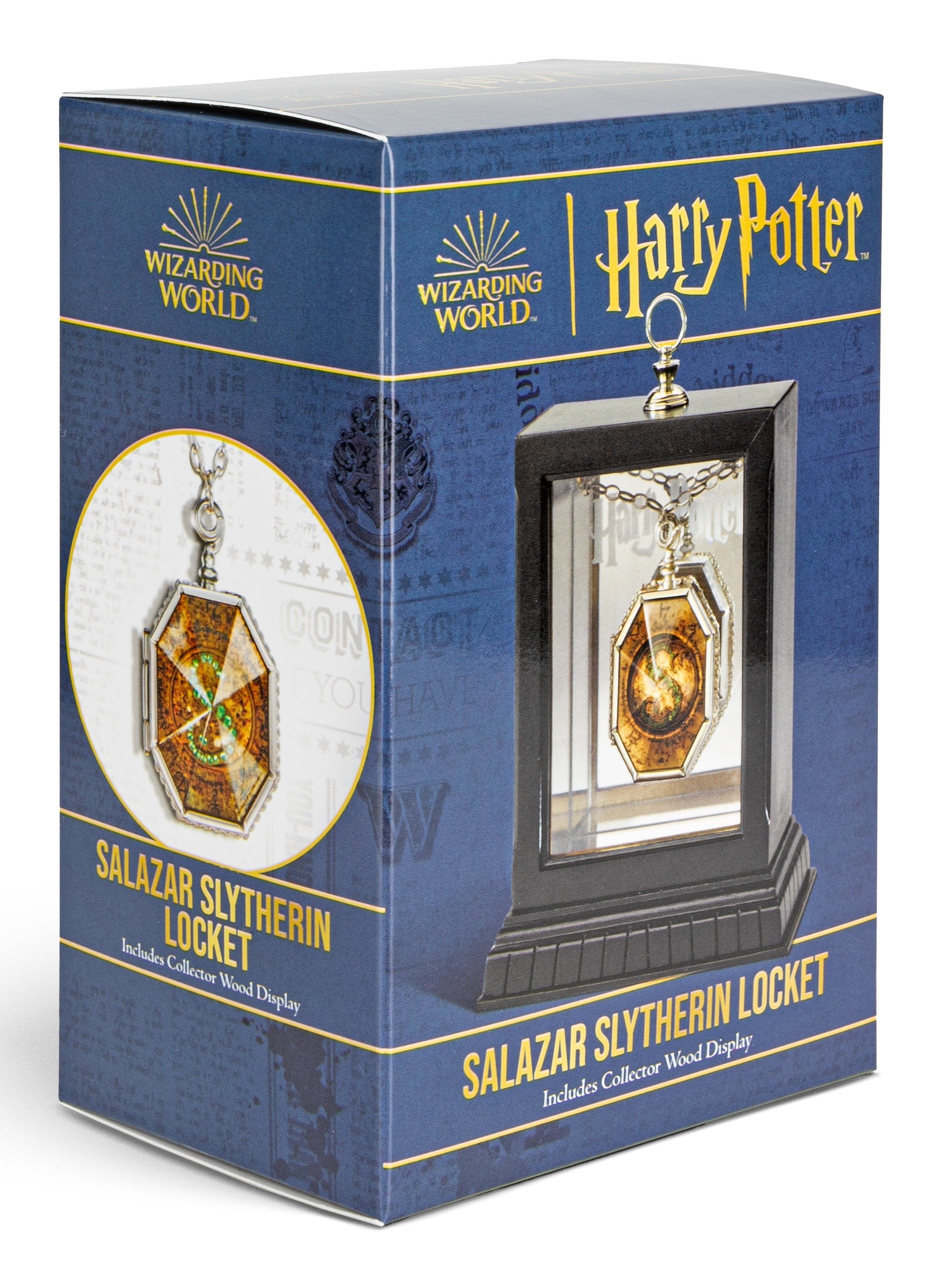 Replica The Noble Collection Harry Potter Guardapelo Horrocrux De Salazar Slytherin En Expositor