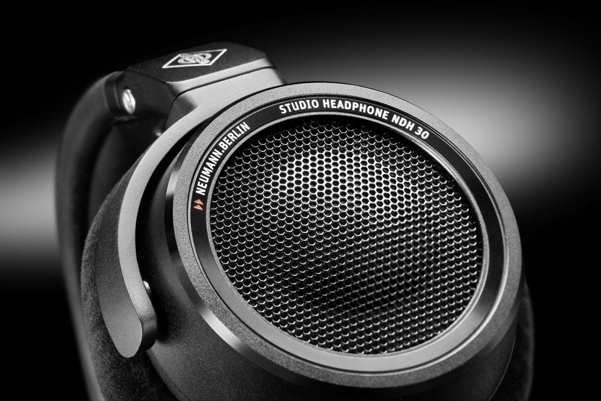 Neumann Ndh 30 - Black