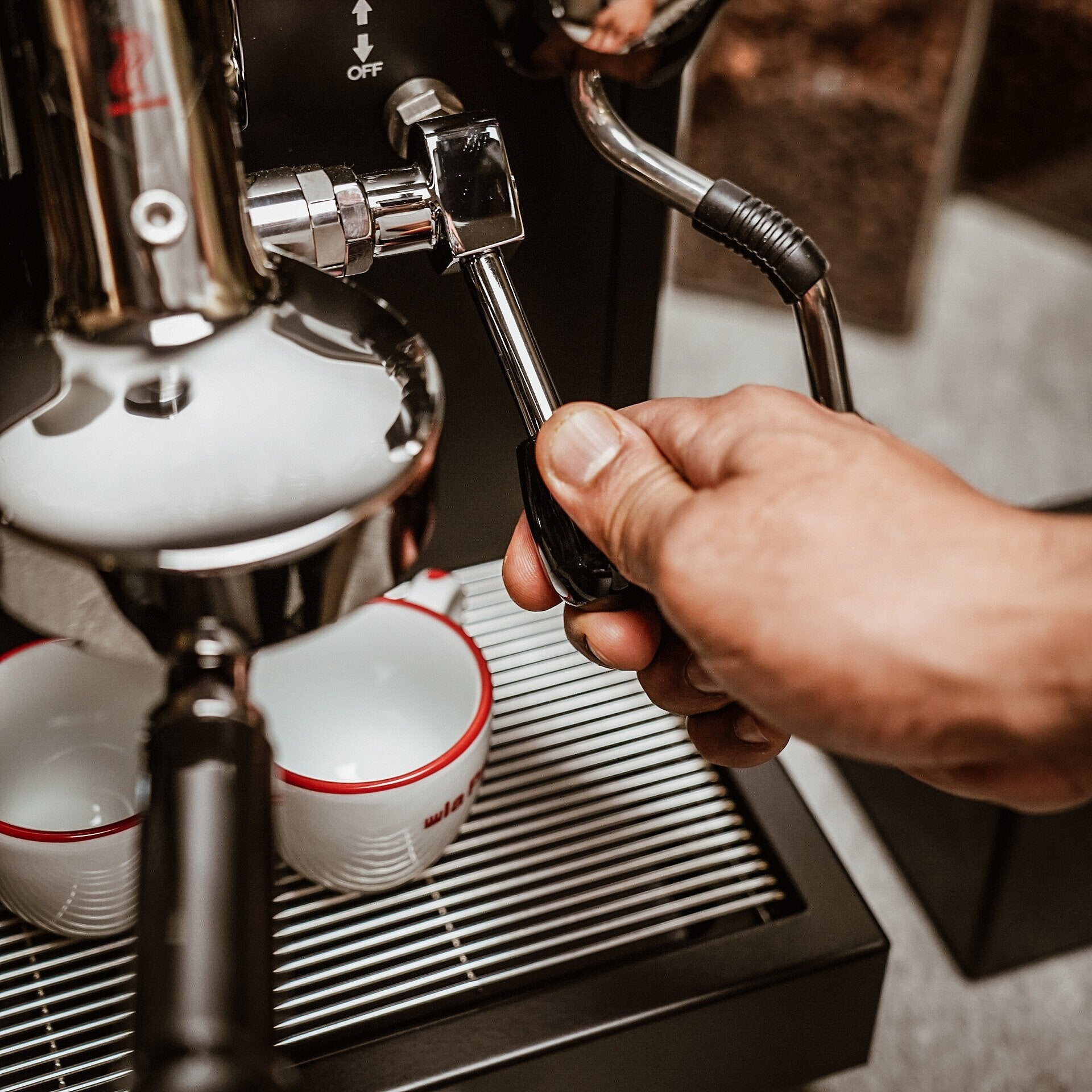La Pavoni New Cellini Classic Nera