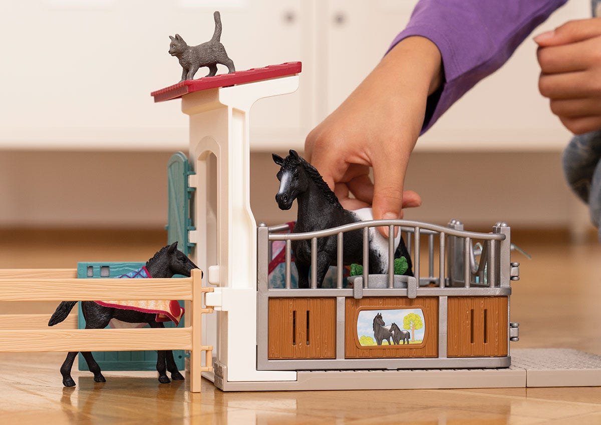 Schleich Horse Club Pferdebox Mit Stute Und Fohlen, Spielfigur 42611