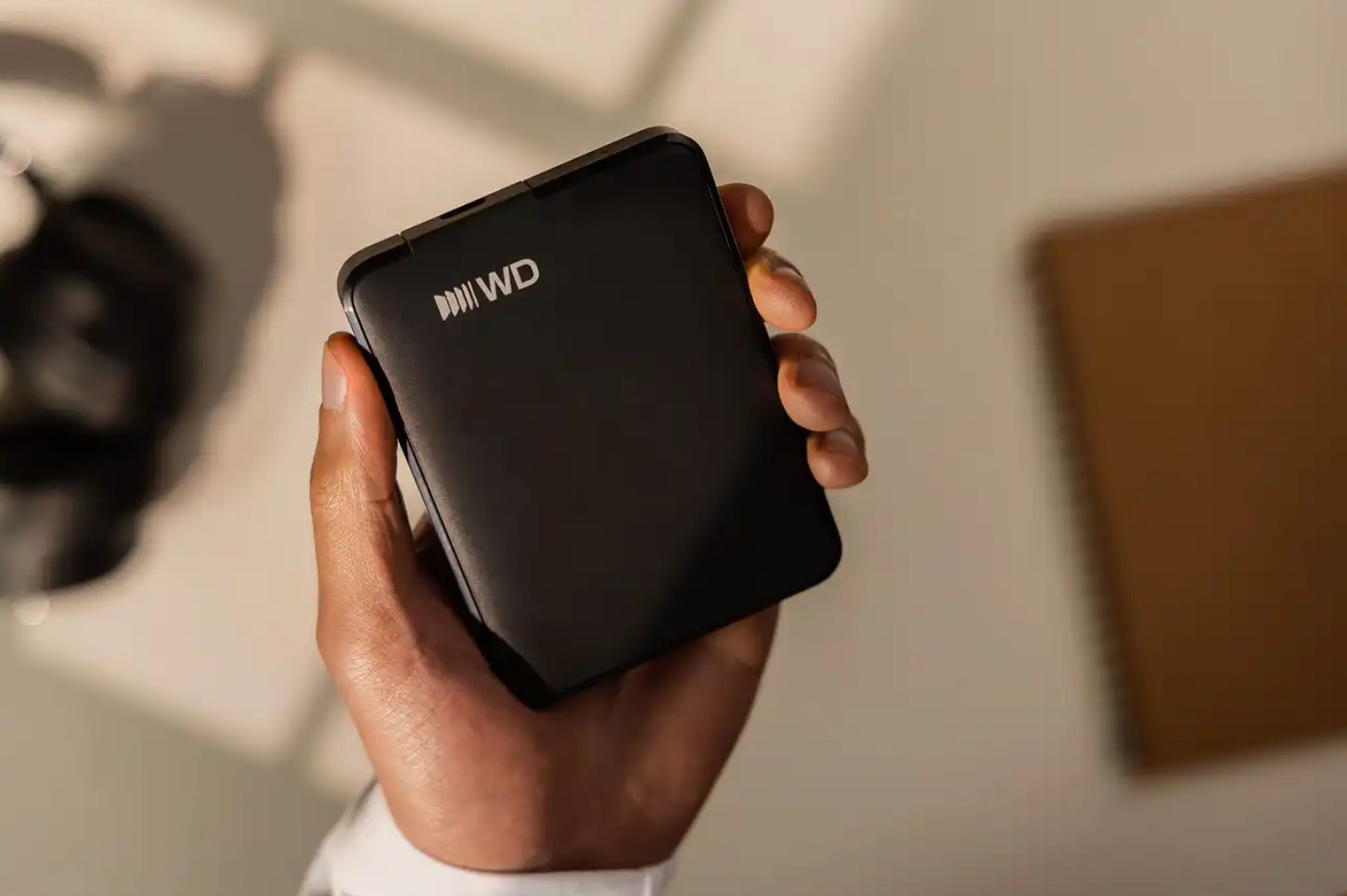 External Hdd Western Digital 1000 Gb Colour Black Wdbdtv0010bbk-Wesn