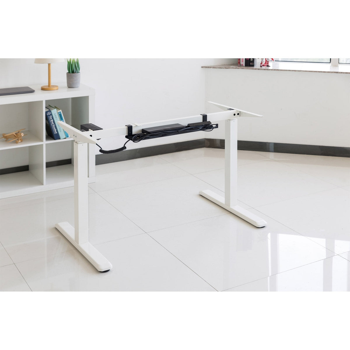 Inline Cable Guía/Estante Para Montaje Debajo De La Mesa, Negro