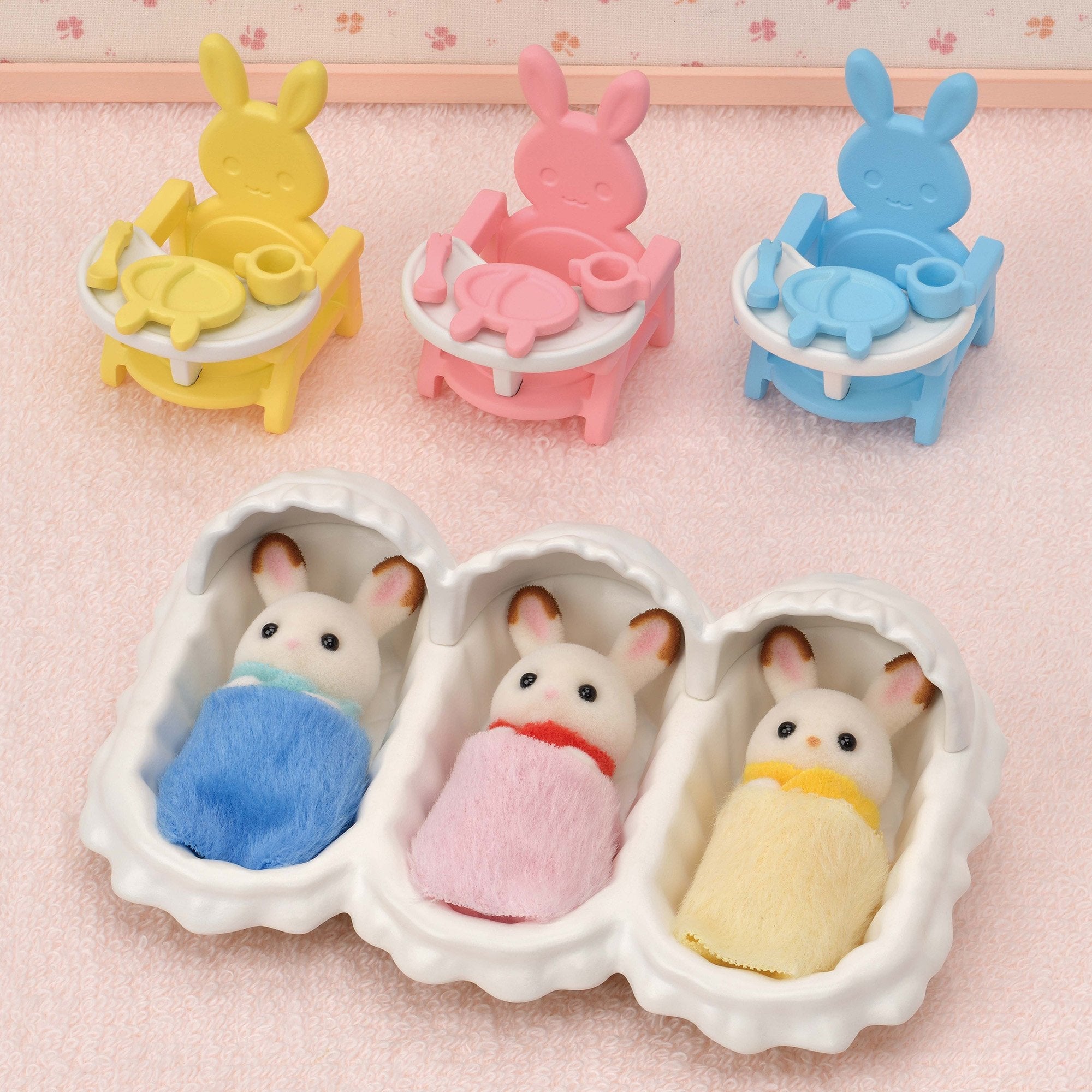 Epoch Sylvanian Families - Erstausstattung Para Drillinge L5532