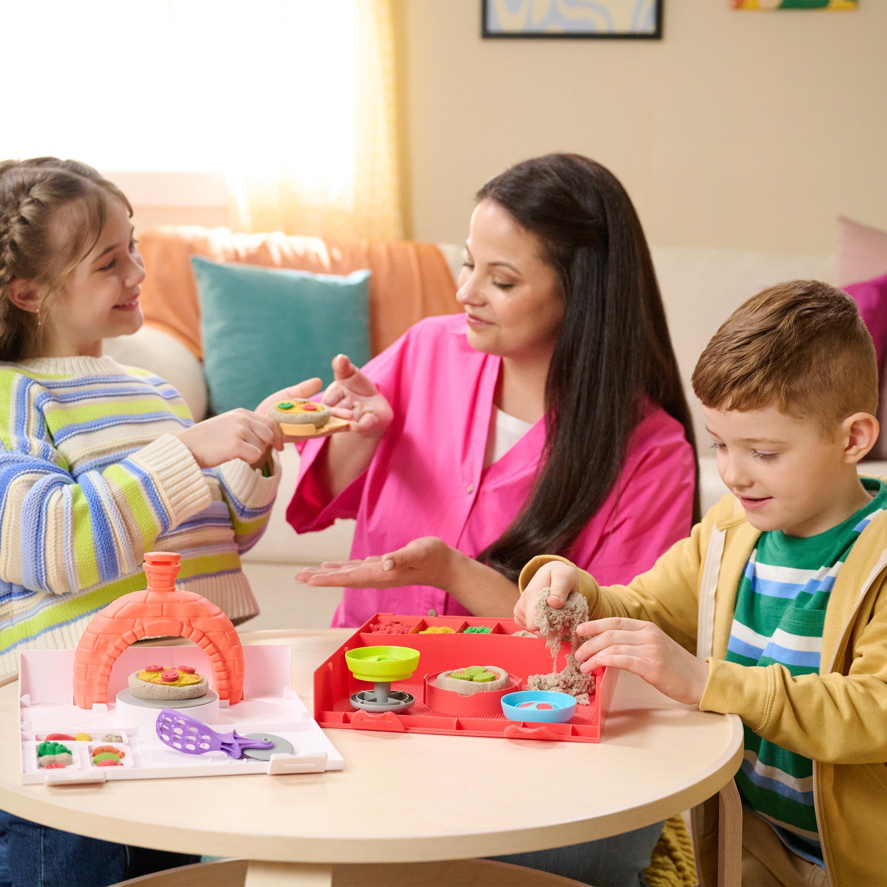 Spinmaster Kinetic Sand - Squish Pizza Set (453 Gramm Sand) 6072551