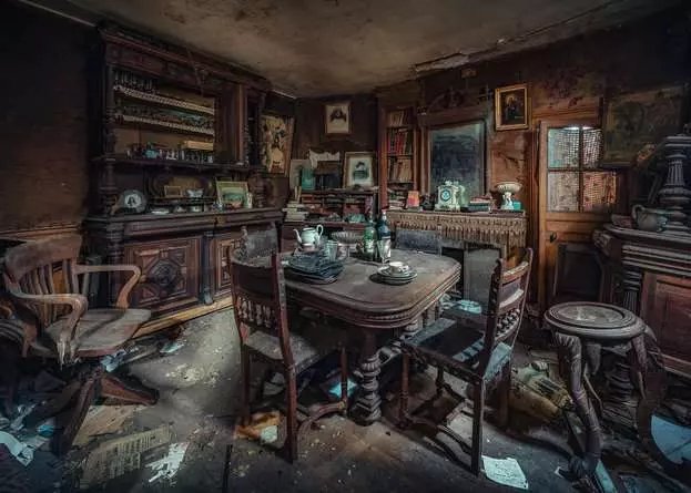 Ravensburger Puzzle Lost Places Edition Bizarre Meal 1000 Piezas 12000275
