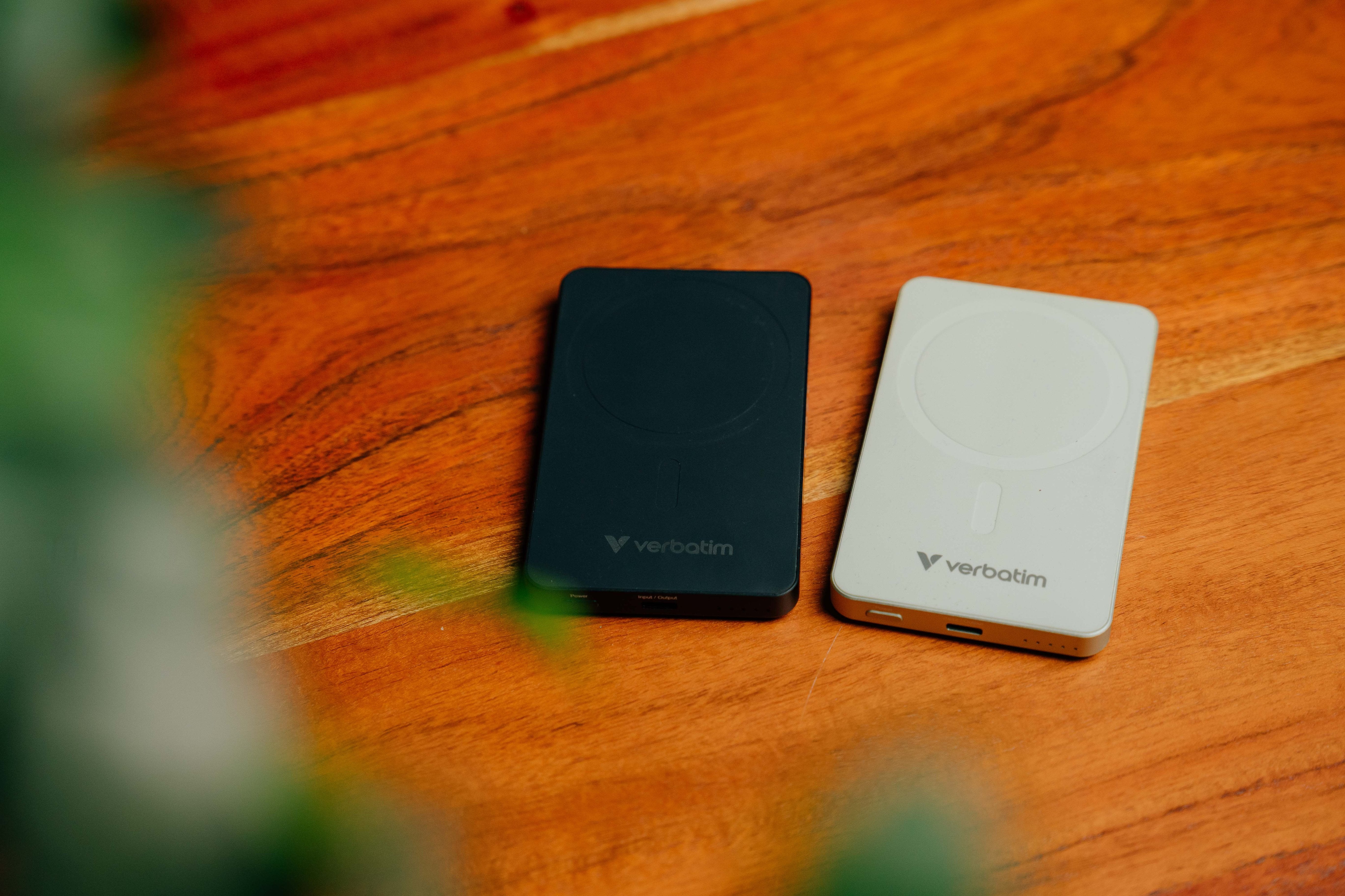 Verbatim Essential Power Bank Magn.Wirel. 5000mah Schw.  32225
