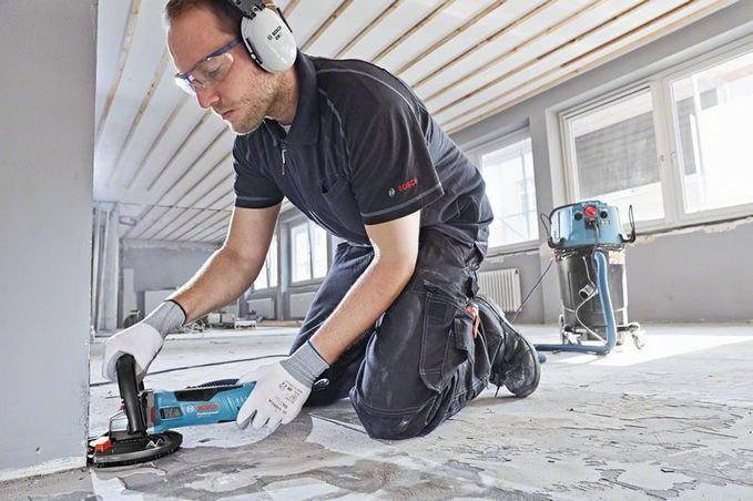 EAN 3165140743389 - Bosch GBR 15 CAG 9300 RPM Negro, Azul 1500 W imagen 3